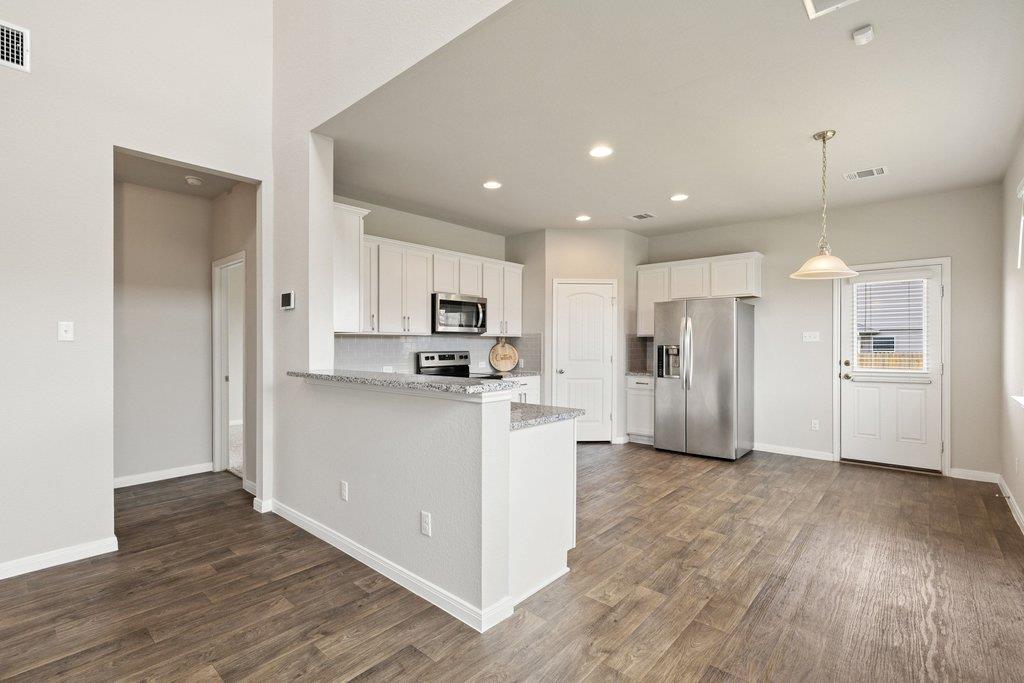 102  Ashford Way, photo 9