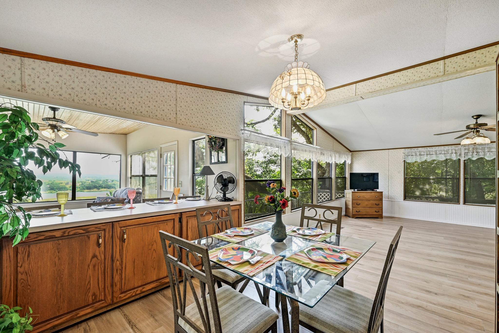 234  Terrace Dr, photo 2