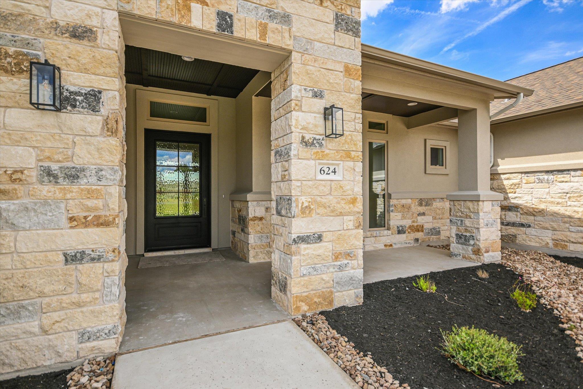 624 Harrison Matthew Ln photo 4
