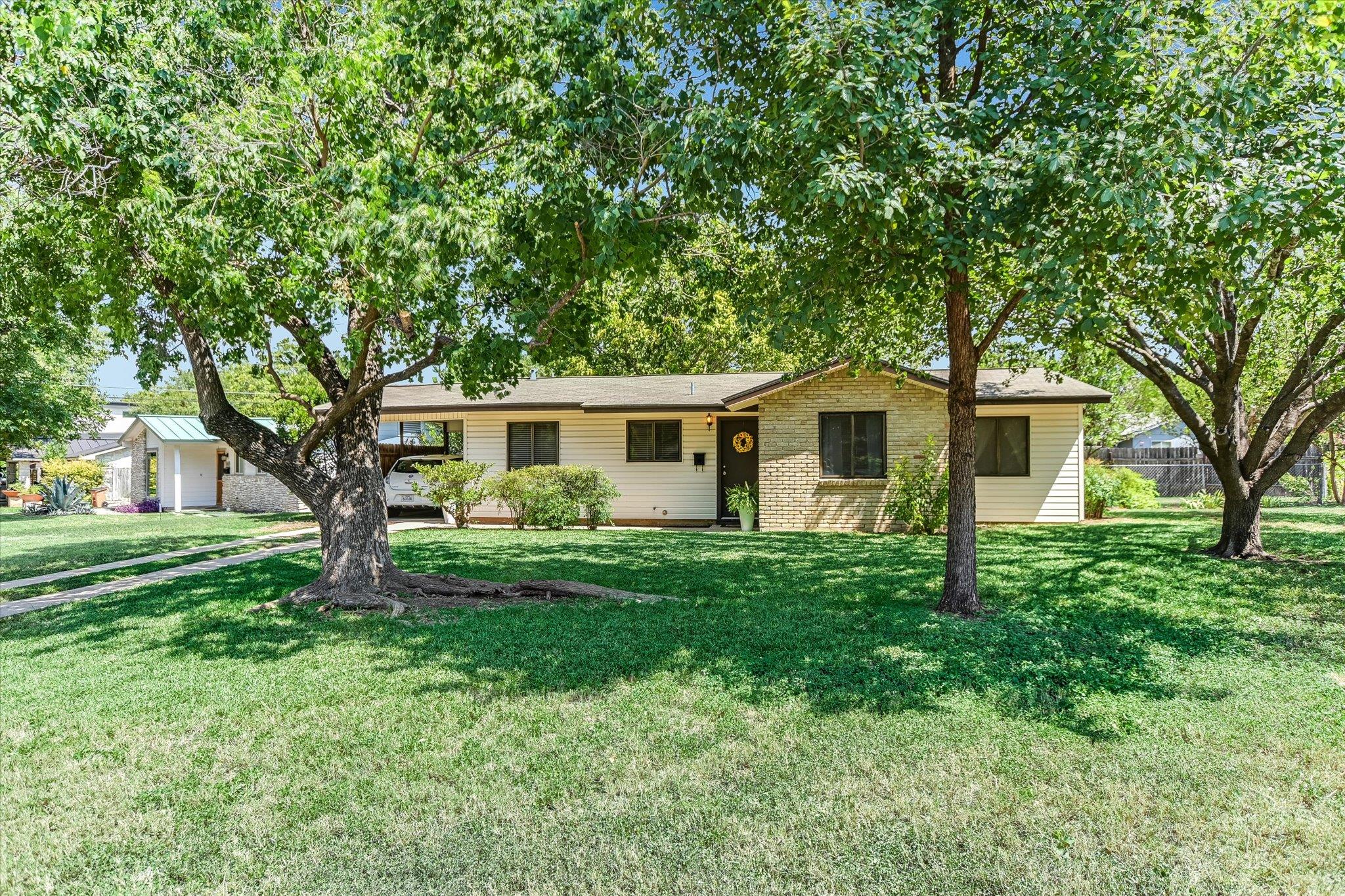 3000  Firwood Dr, photo 2