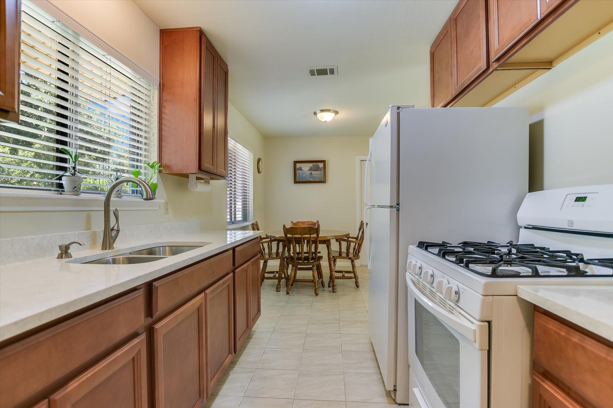 3000  Firwood Dr, photo 7