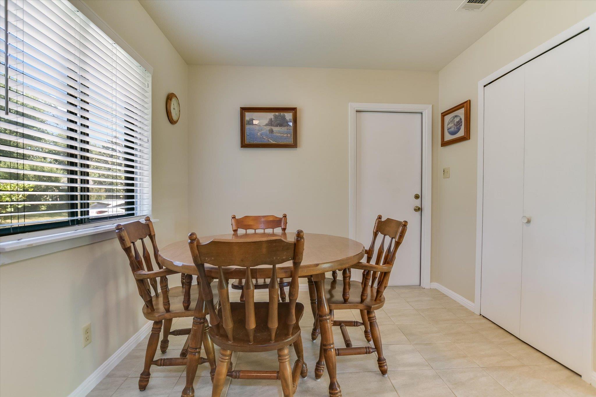 3000  Firwood Dr, photo 9