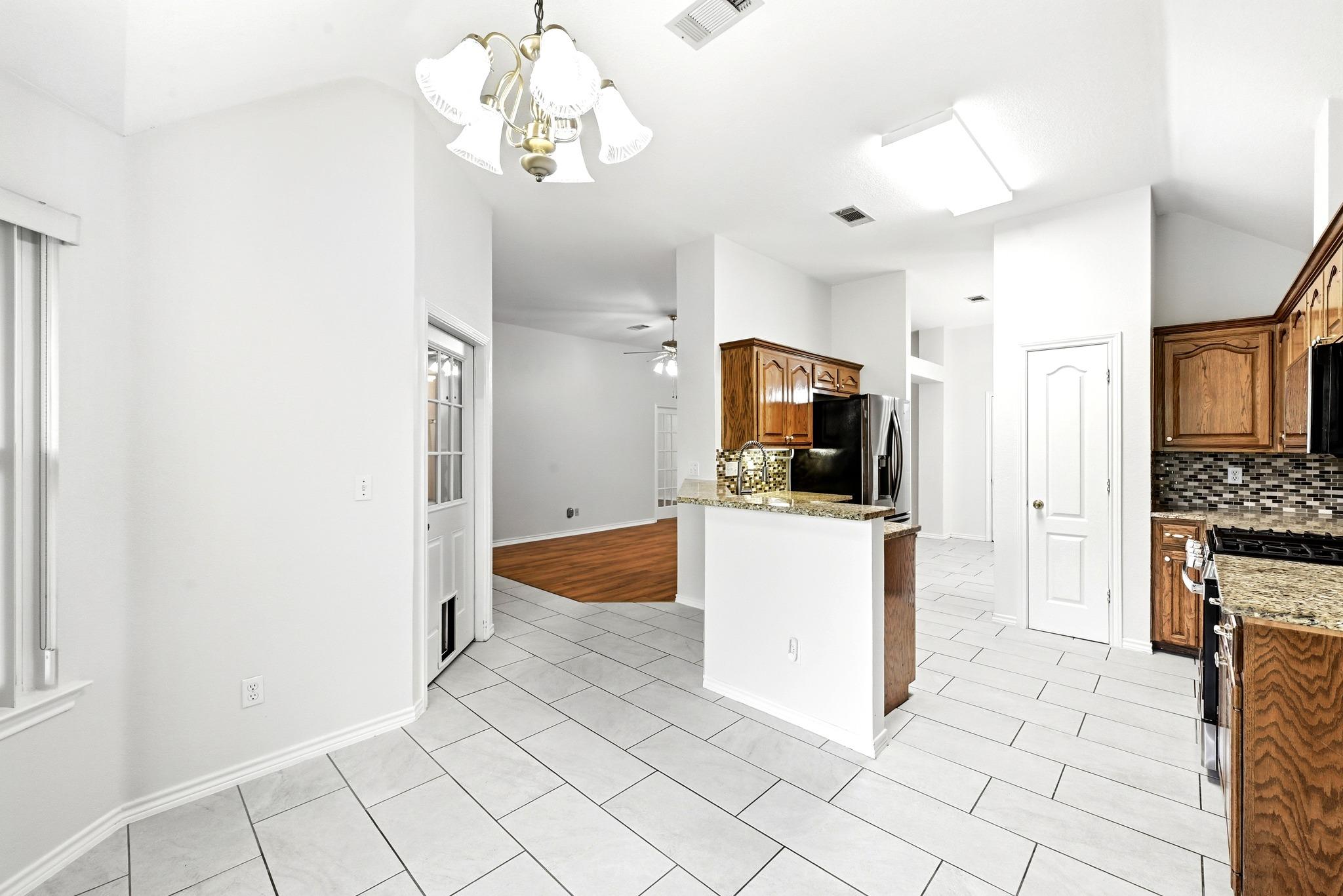 100  Village Dr, photo 7