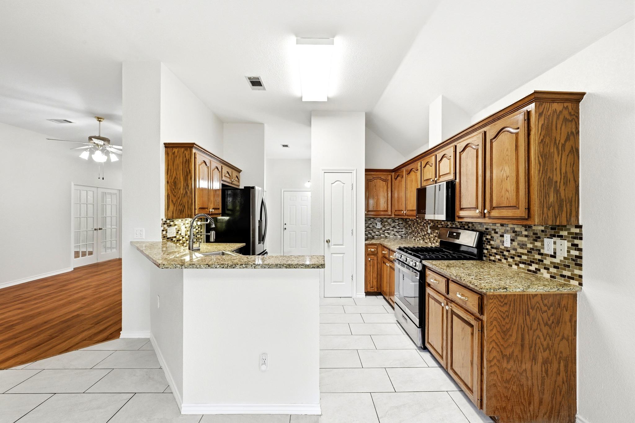 100  Village Dr, photo 8