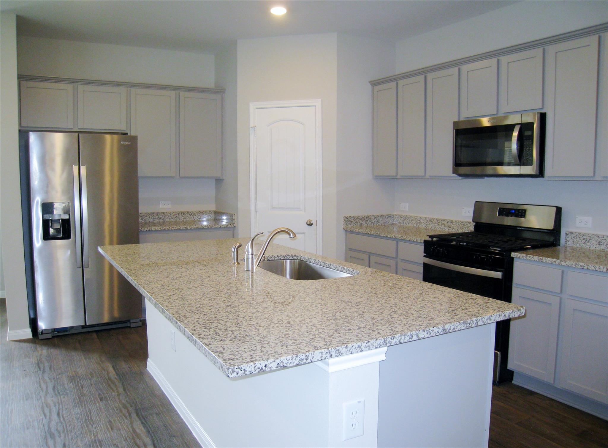 288  Caddo Bnd, photo 3