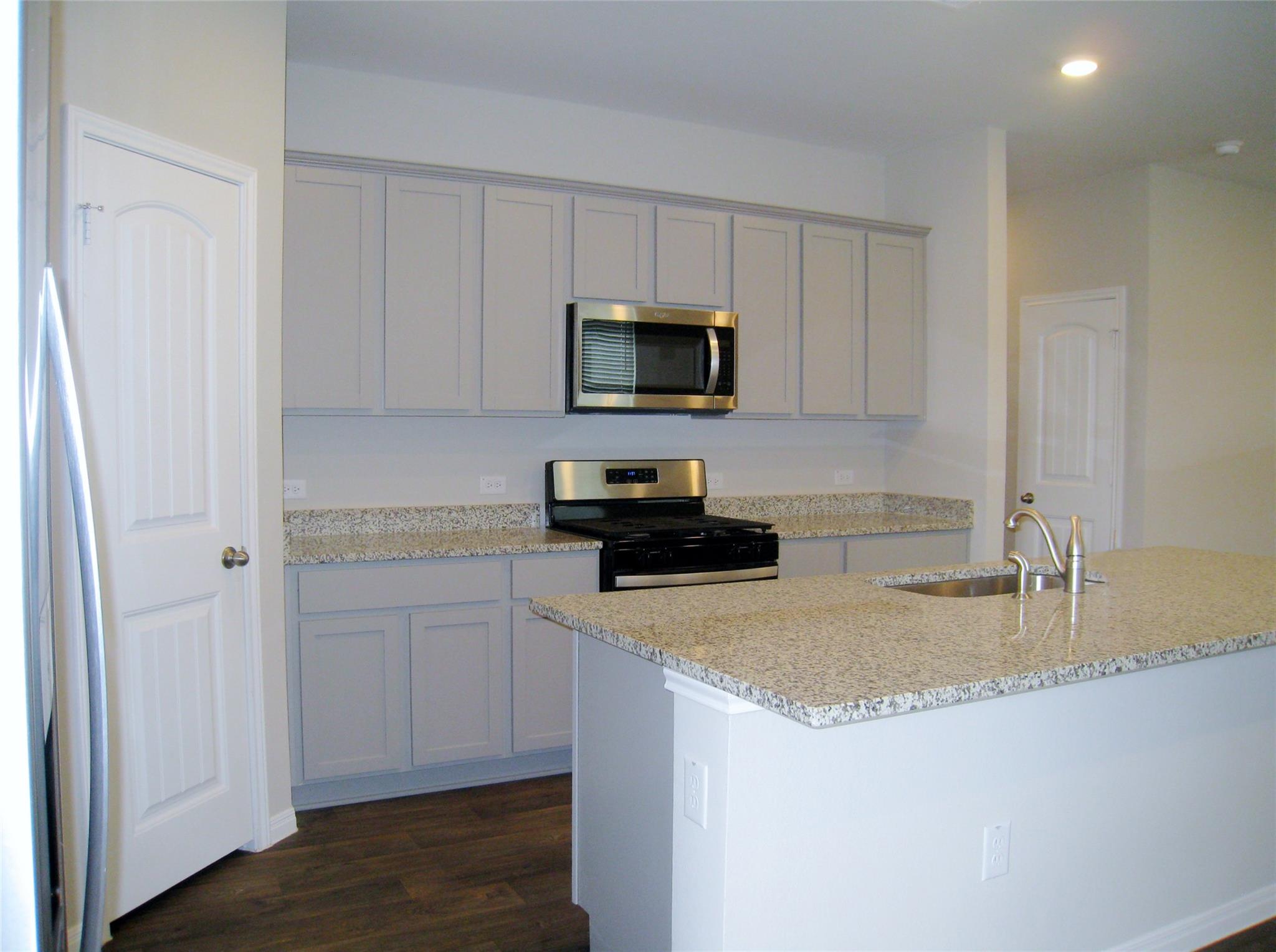 288  Caddo Bnd, photo 4
