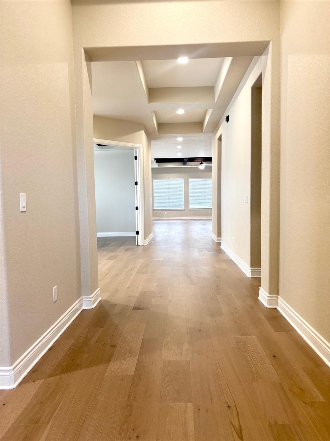 820  Desaix Dr, photo 2