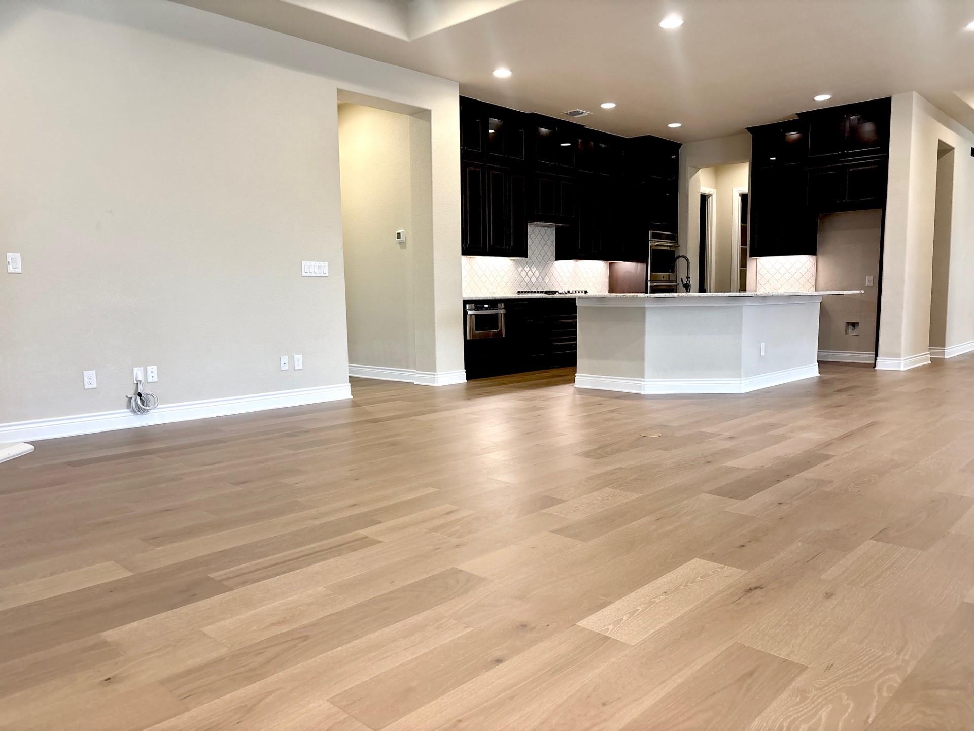 820  Desaix Dr, photo 3