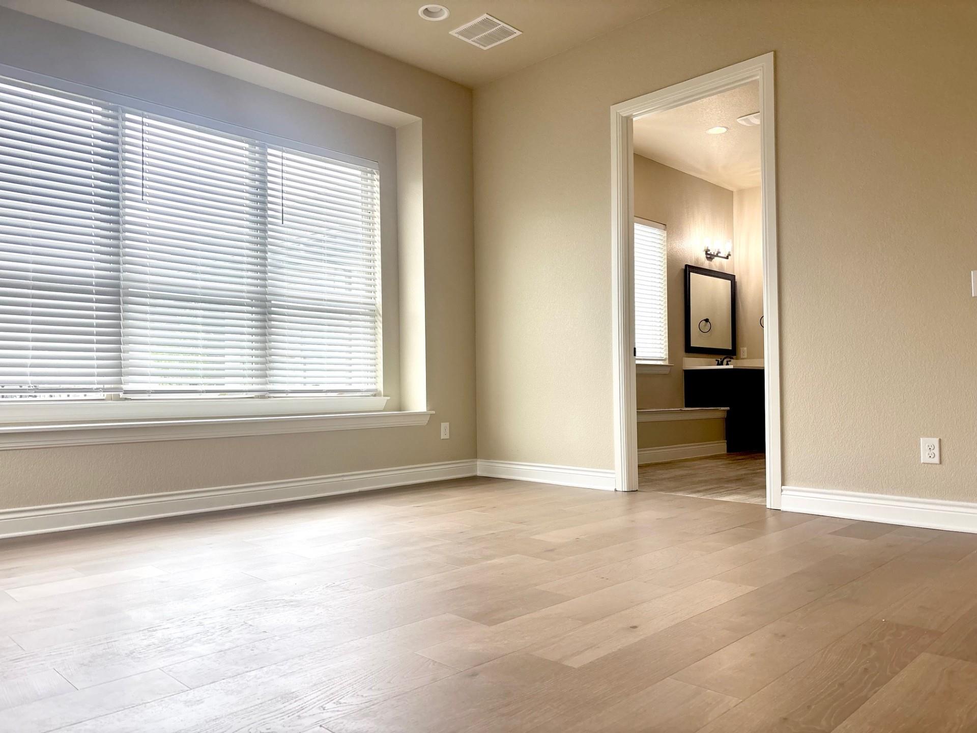 820  Desaix Dr, photo 6