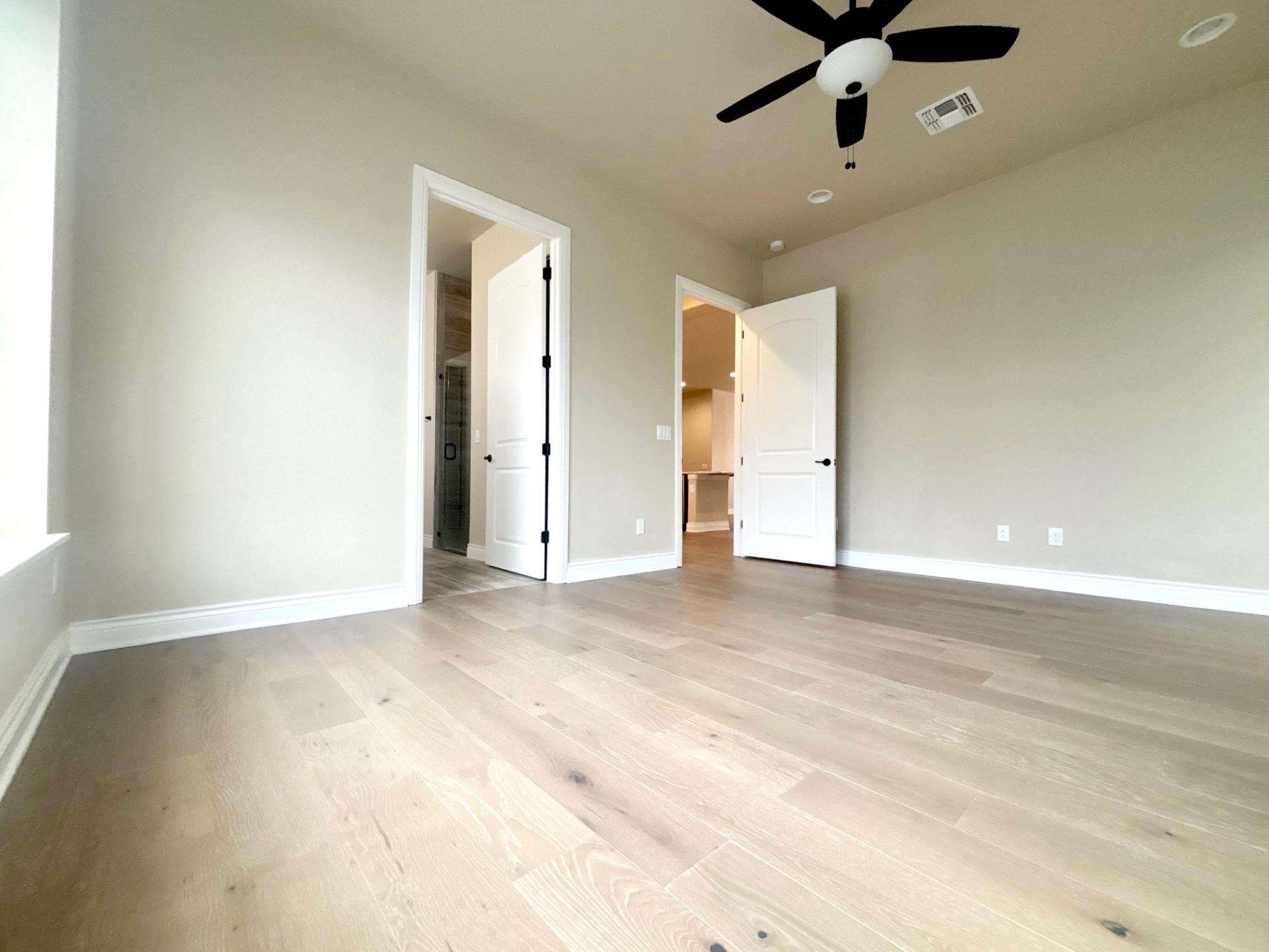 820  Desaix Dr, photo 10