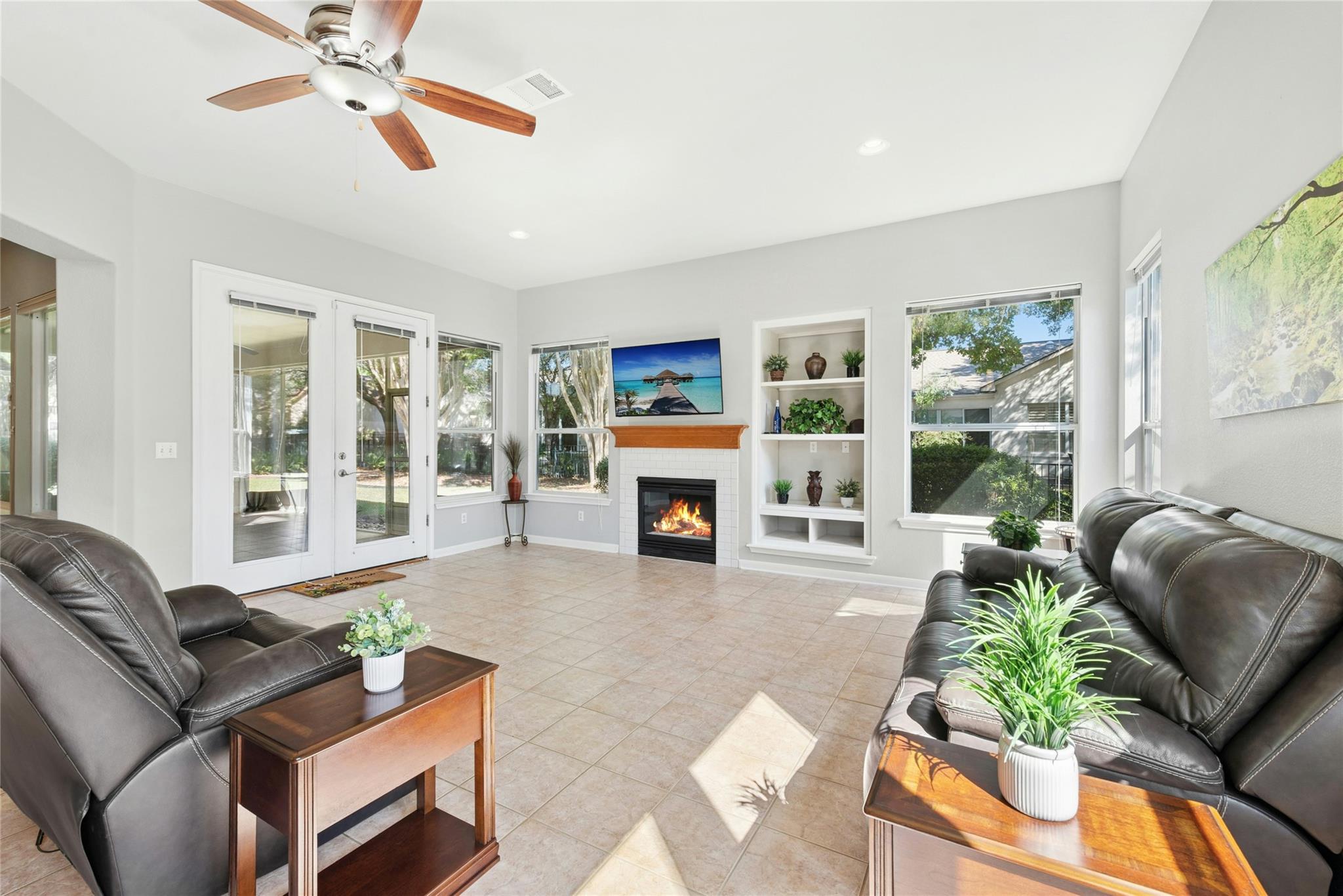 106  Waterlily Ln, photo 5