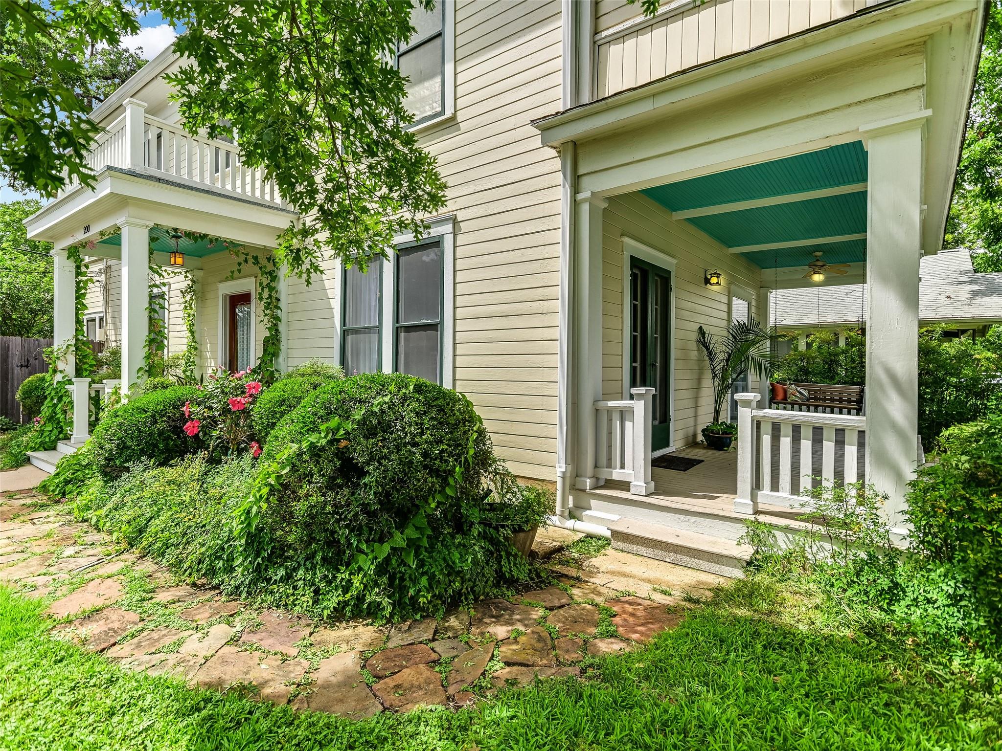 200 W 40th St, photo 4
