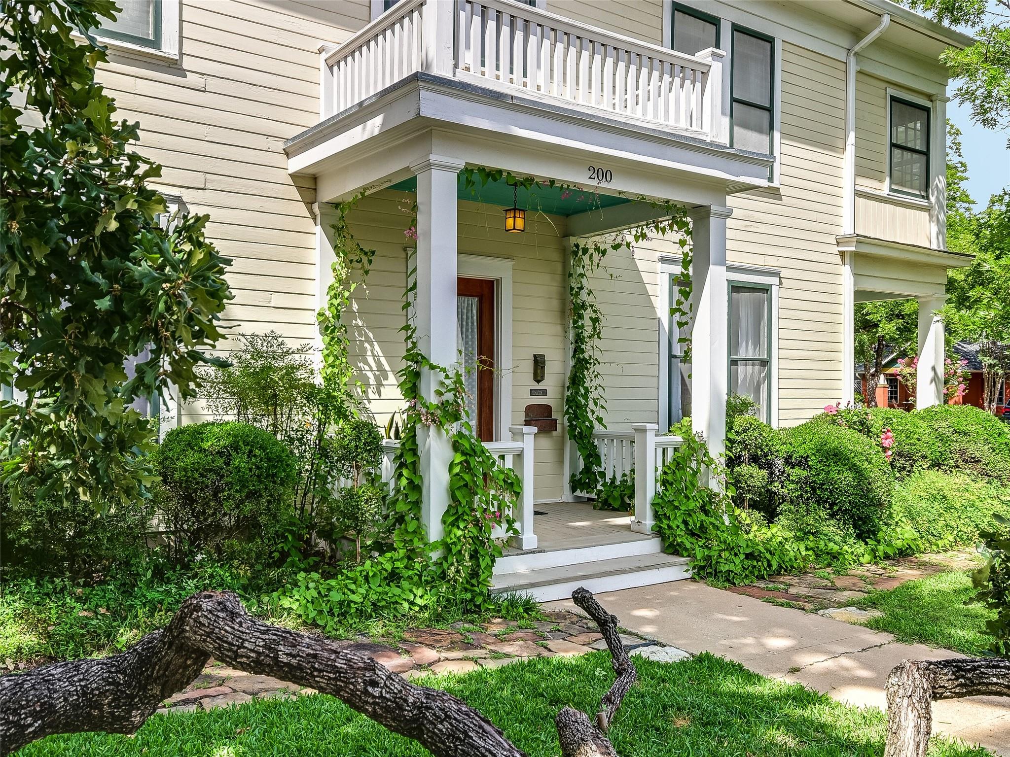 200 W 40th St, photo 5