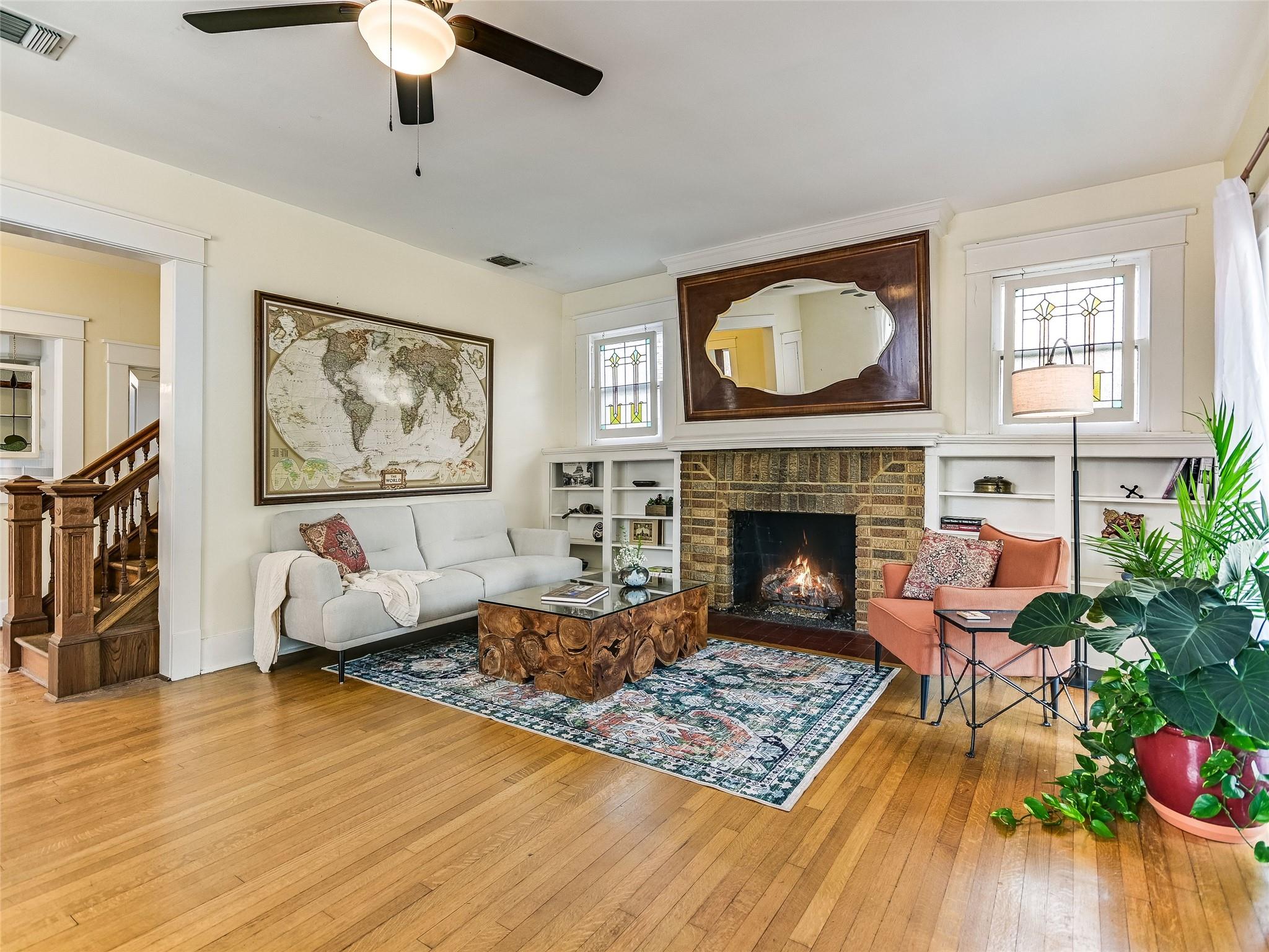 200 W 40th St, photo 8