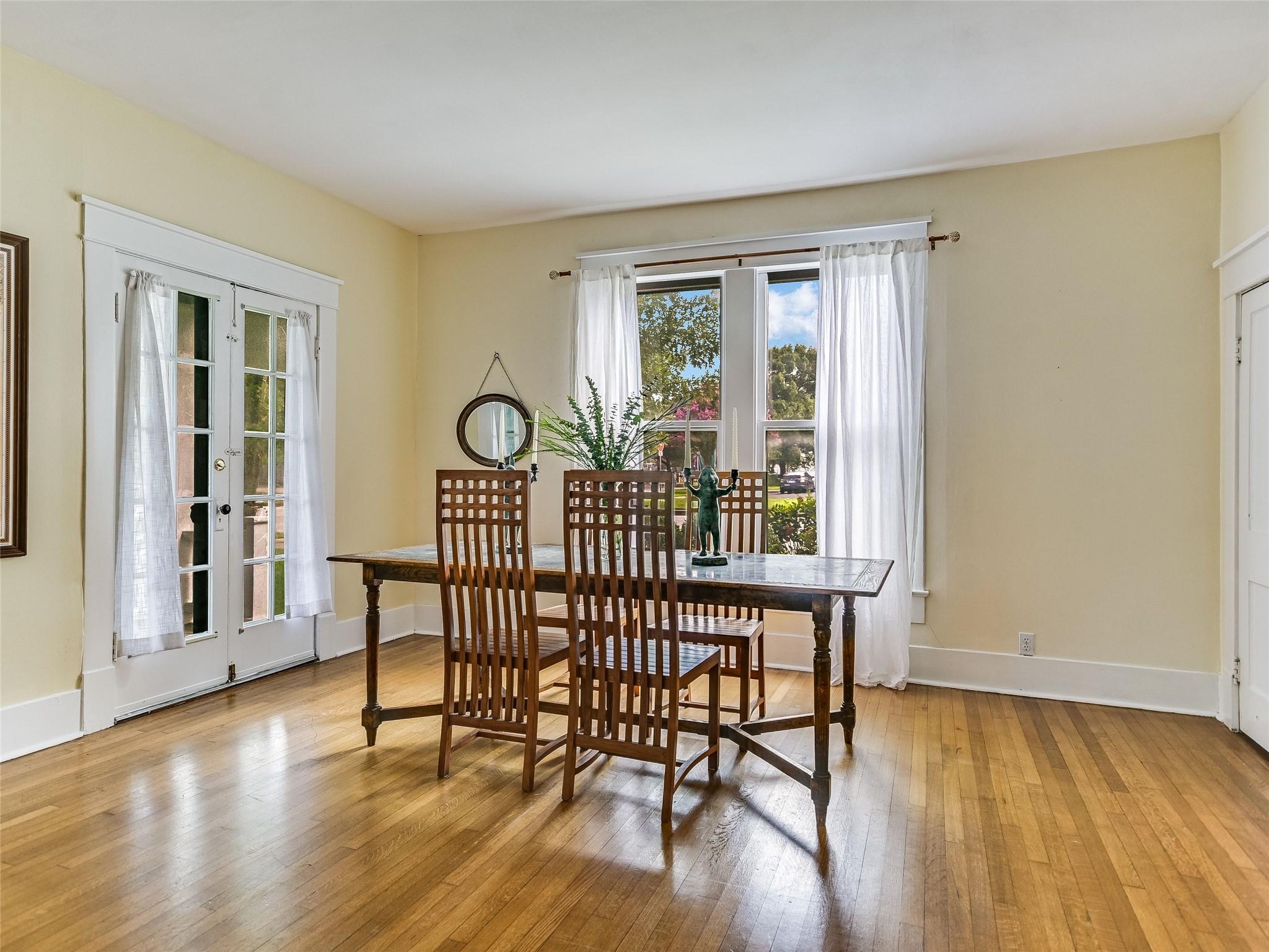 200 W 40th St, photo 10