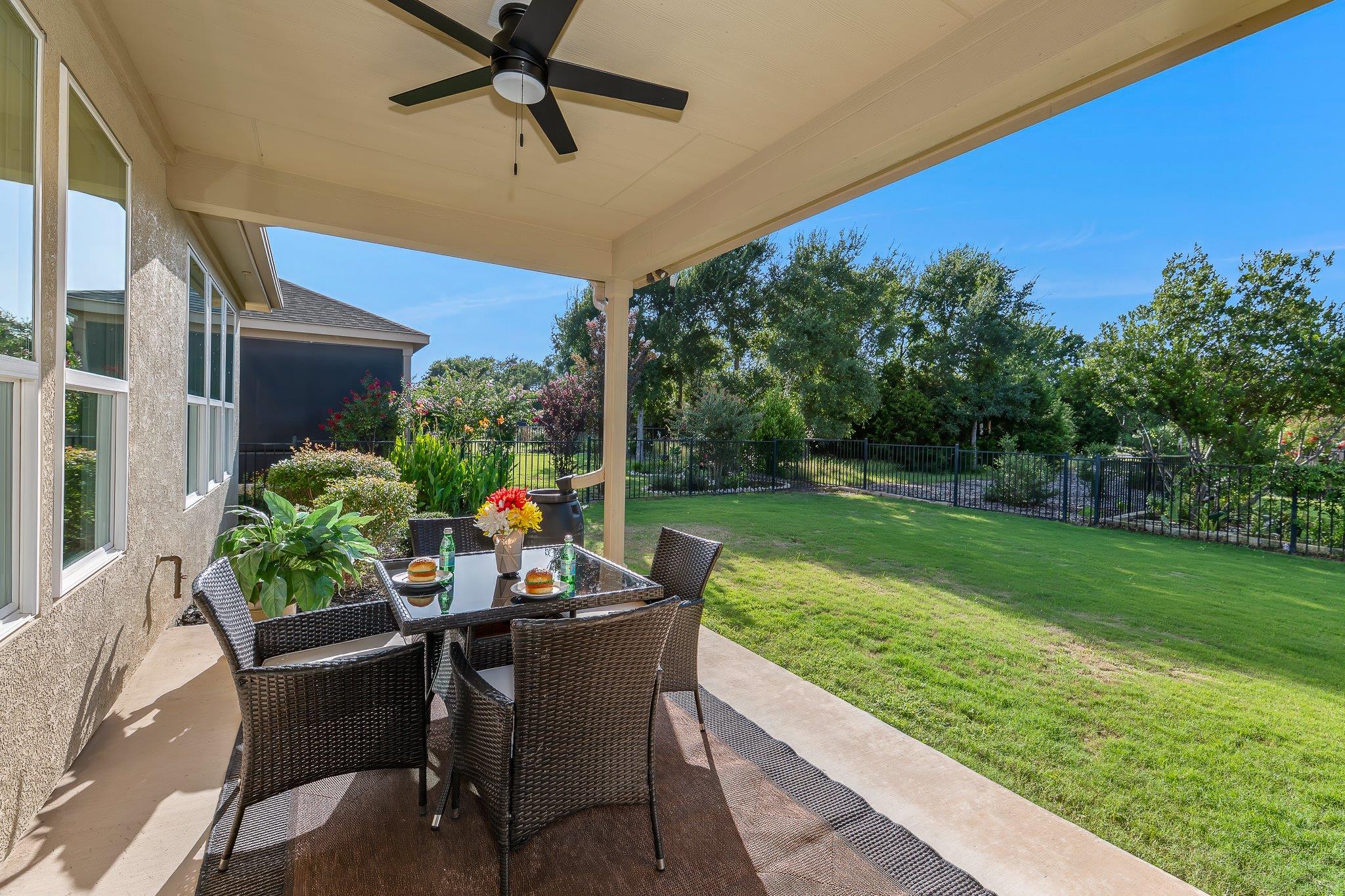 215  Hanging Star Ln, photo 4