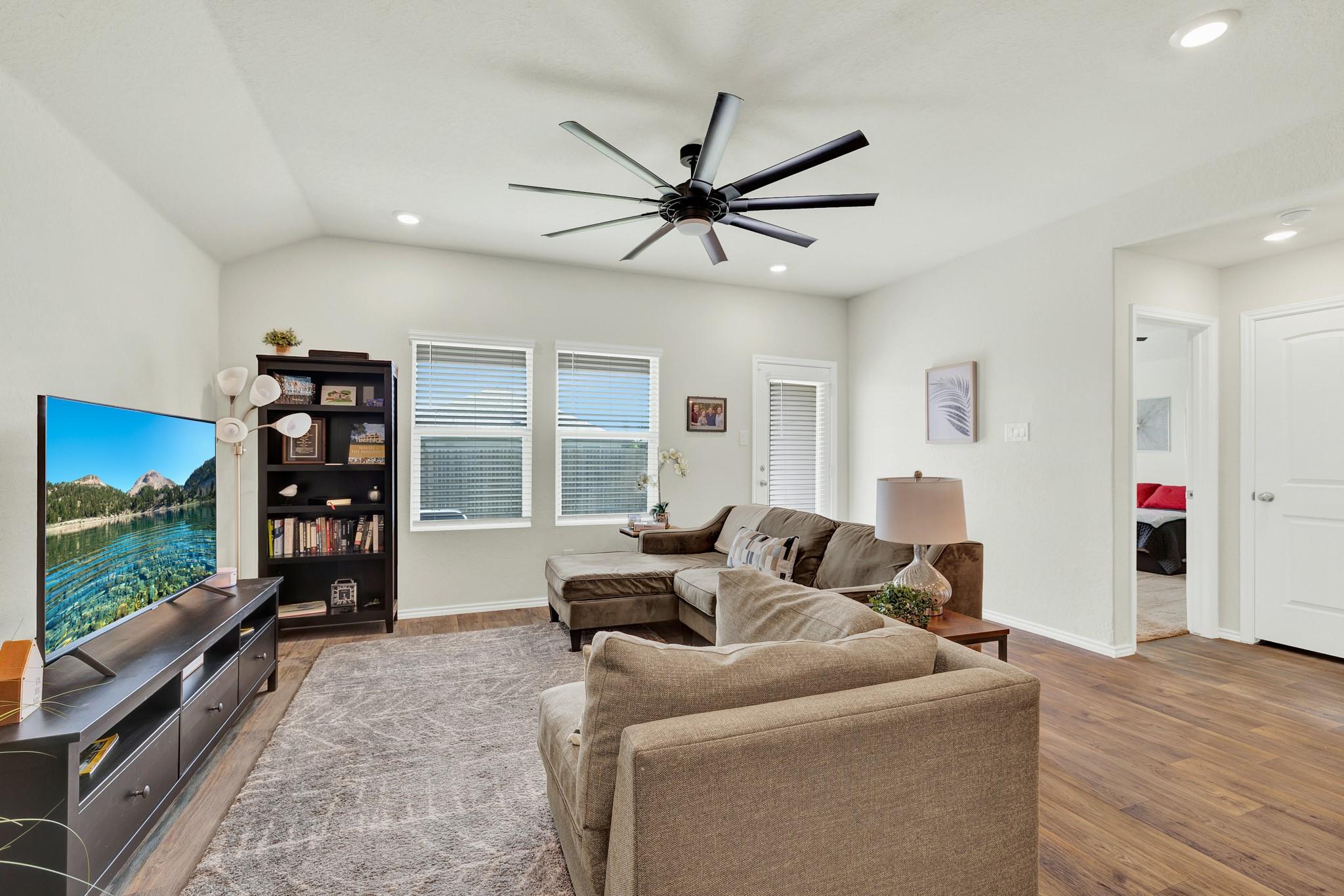 113  Moonrise Dr, photo 3