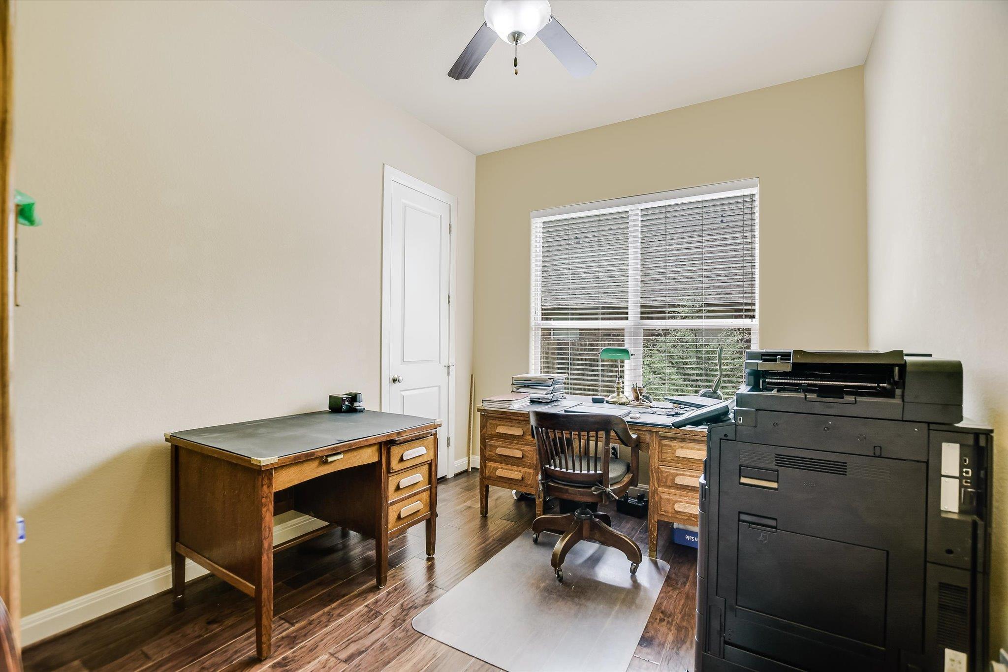 500  Victoria Dr, photo 10