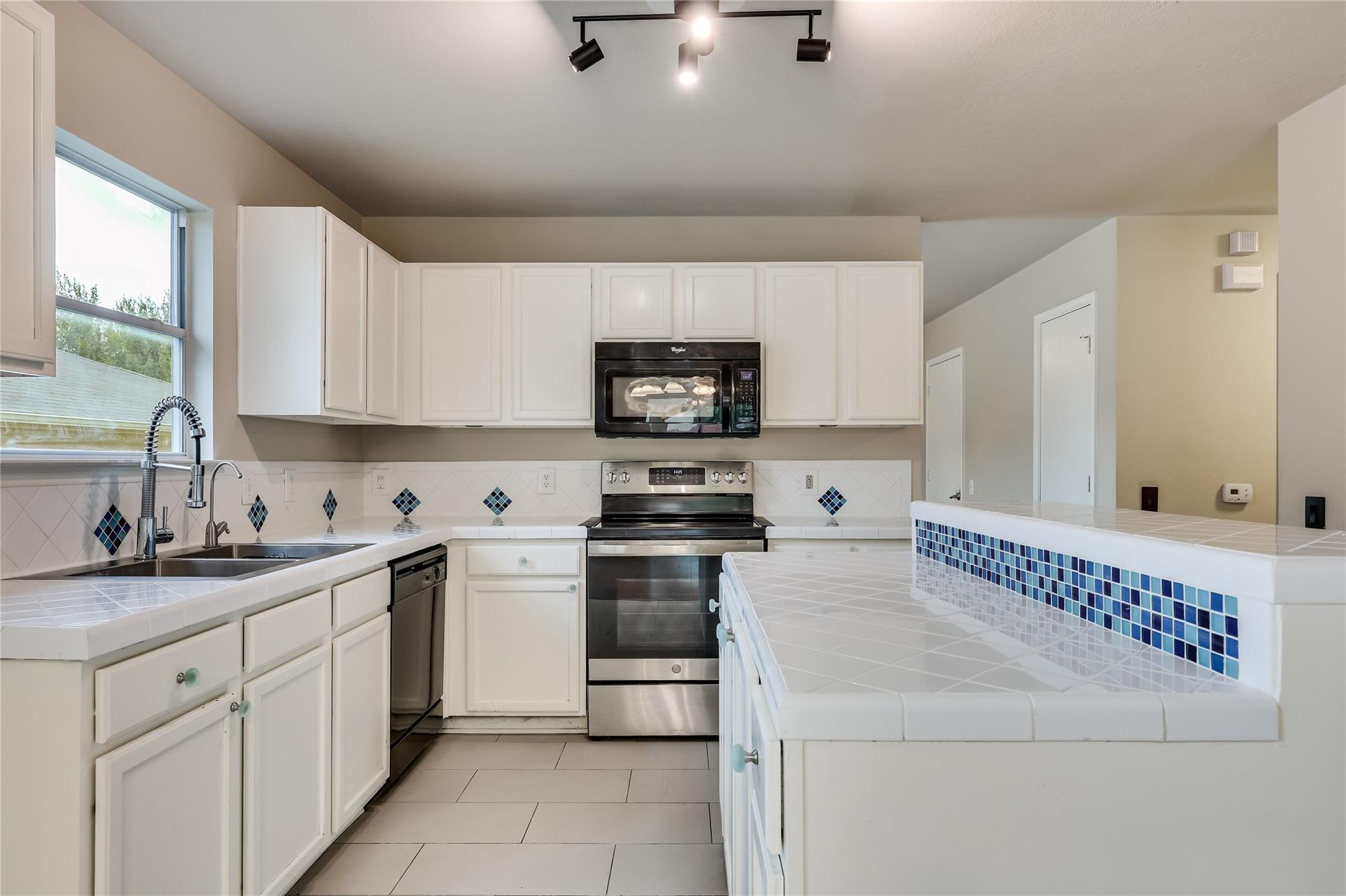 9005  Elfen Cv, photo 7
