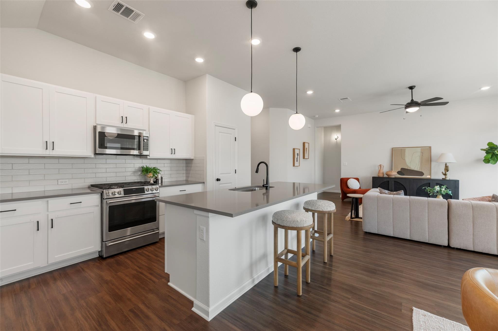 154  Sequoia Dr, photo 11