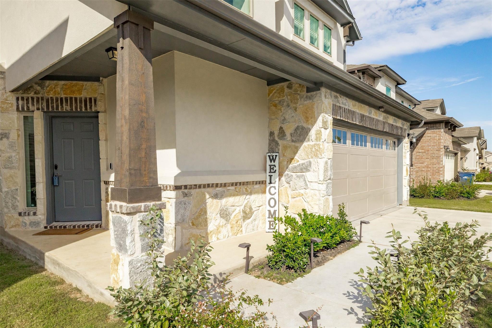424  Arrowhead Vine St, photo 3