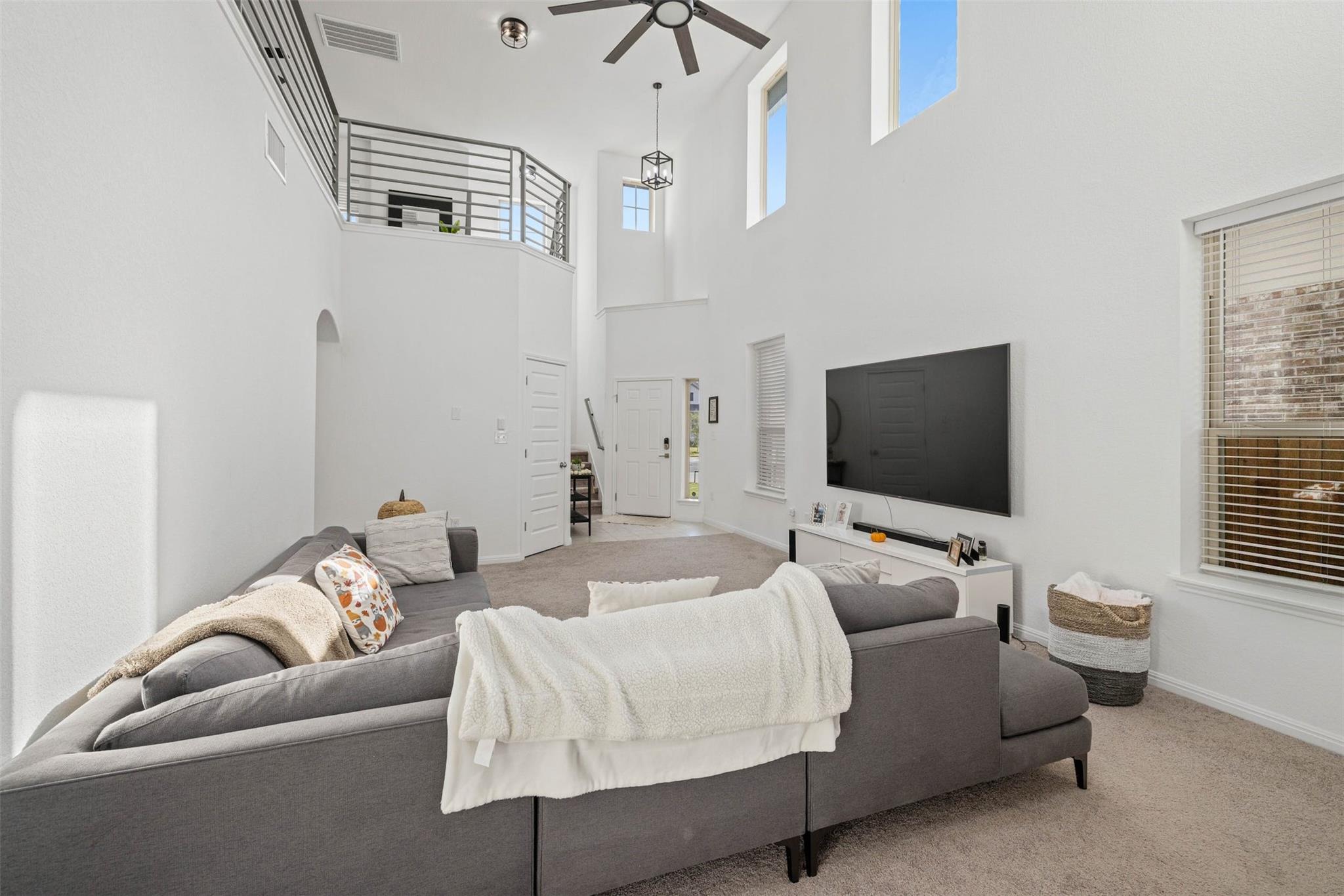 424  Arrowhead Vine St, photo 8