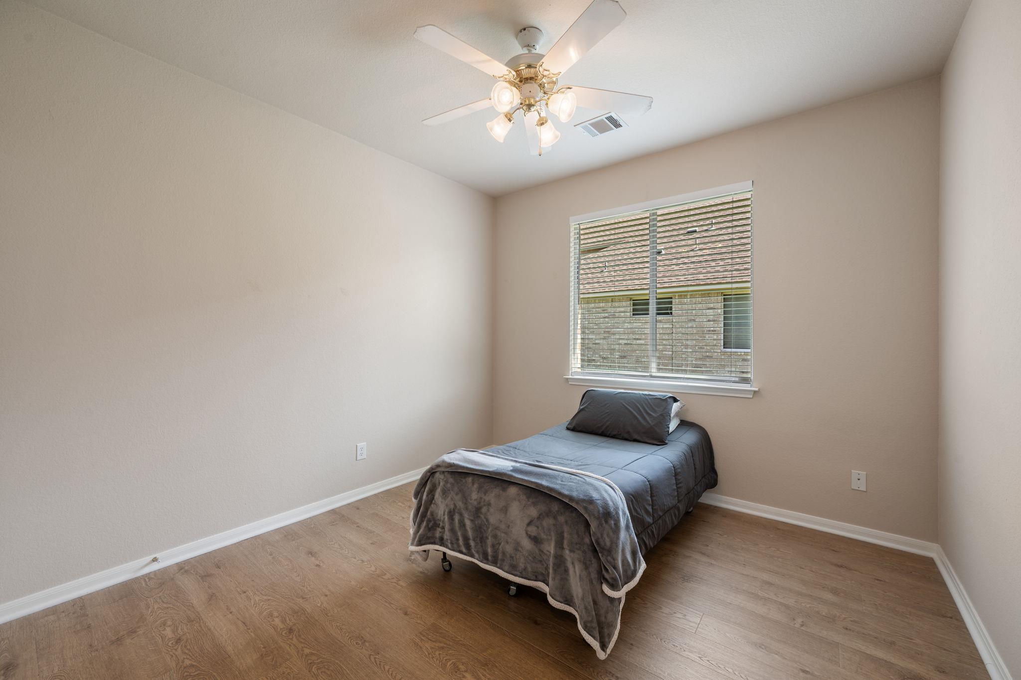 19609  Vilamoura St, photo 12