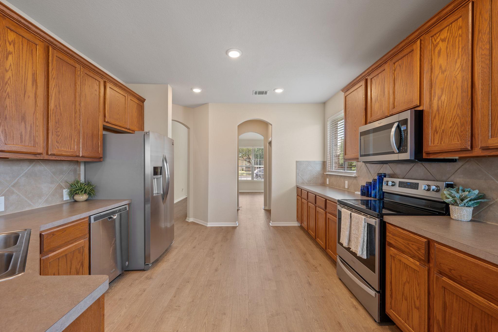 19609  Vilamoura St, photo 4