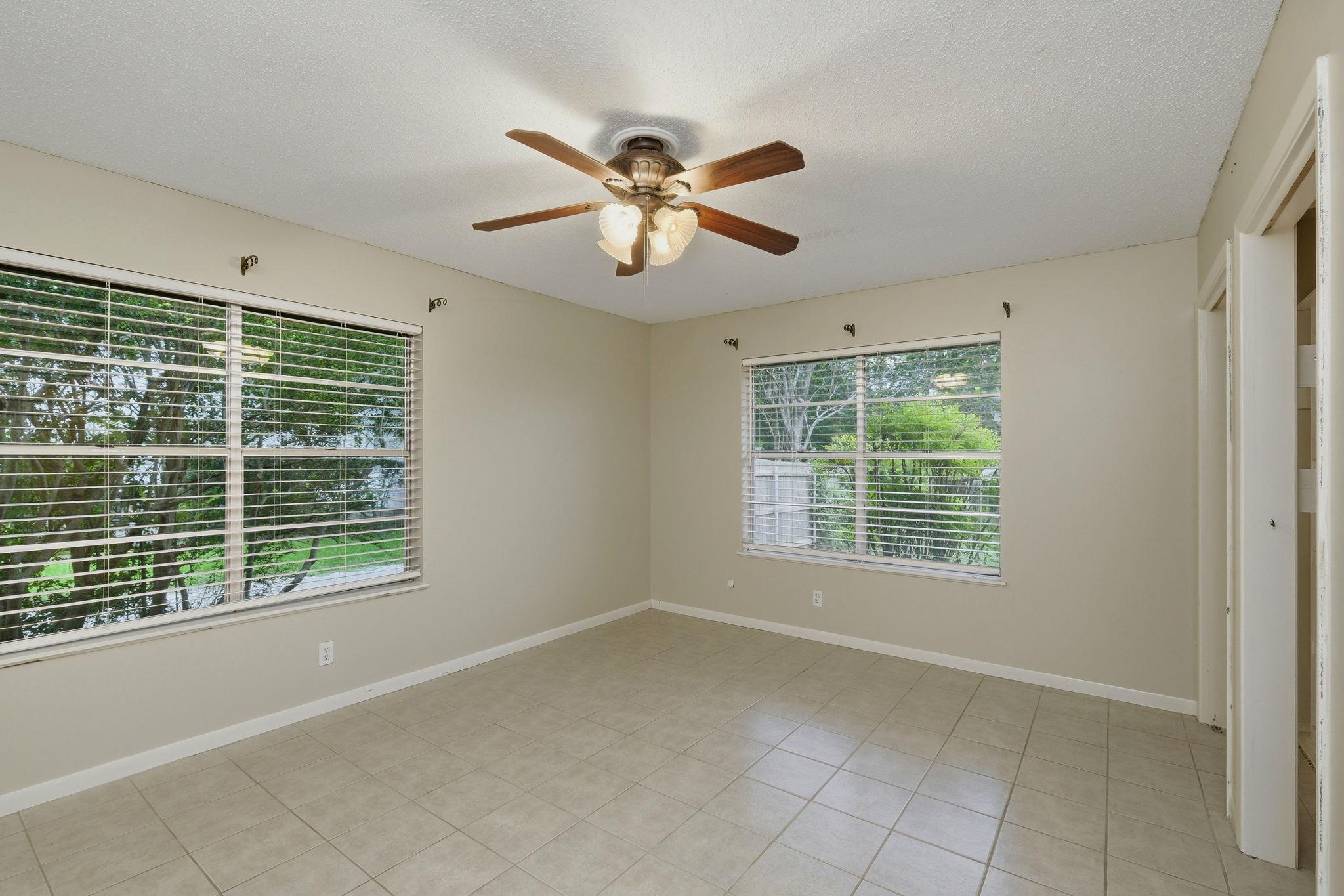 208 N  Cedar St, photo 9