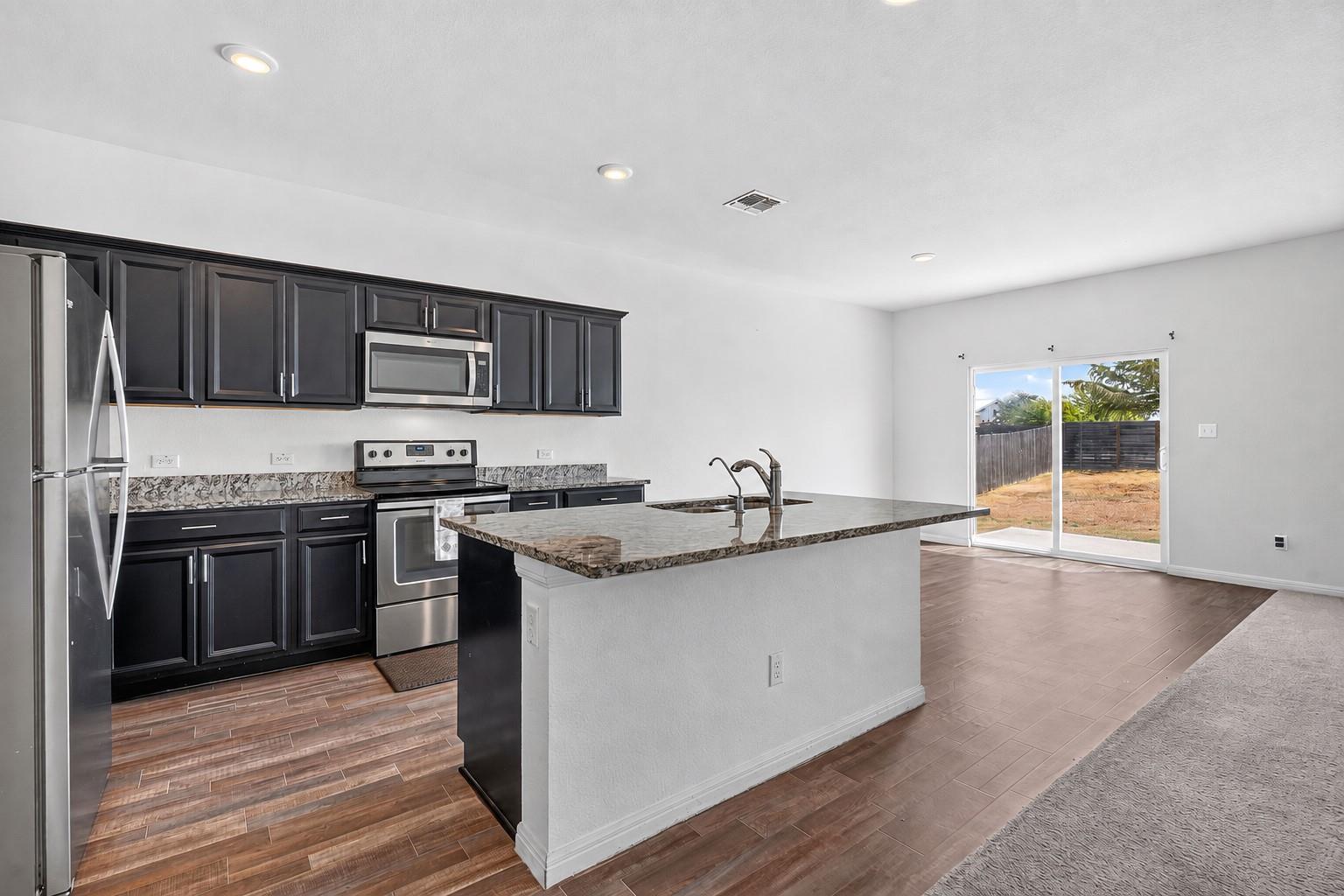 13513  Robert Wagner Bnd, photo 3