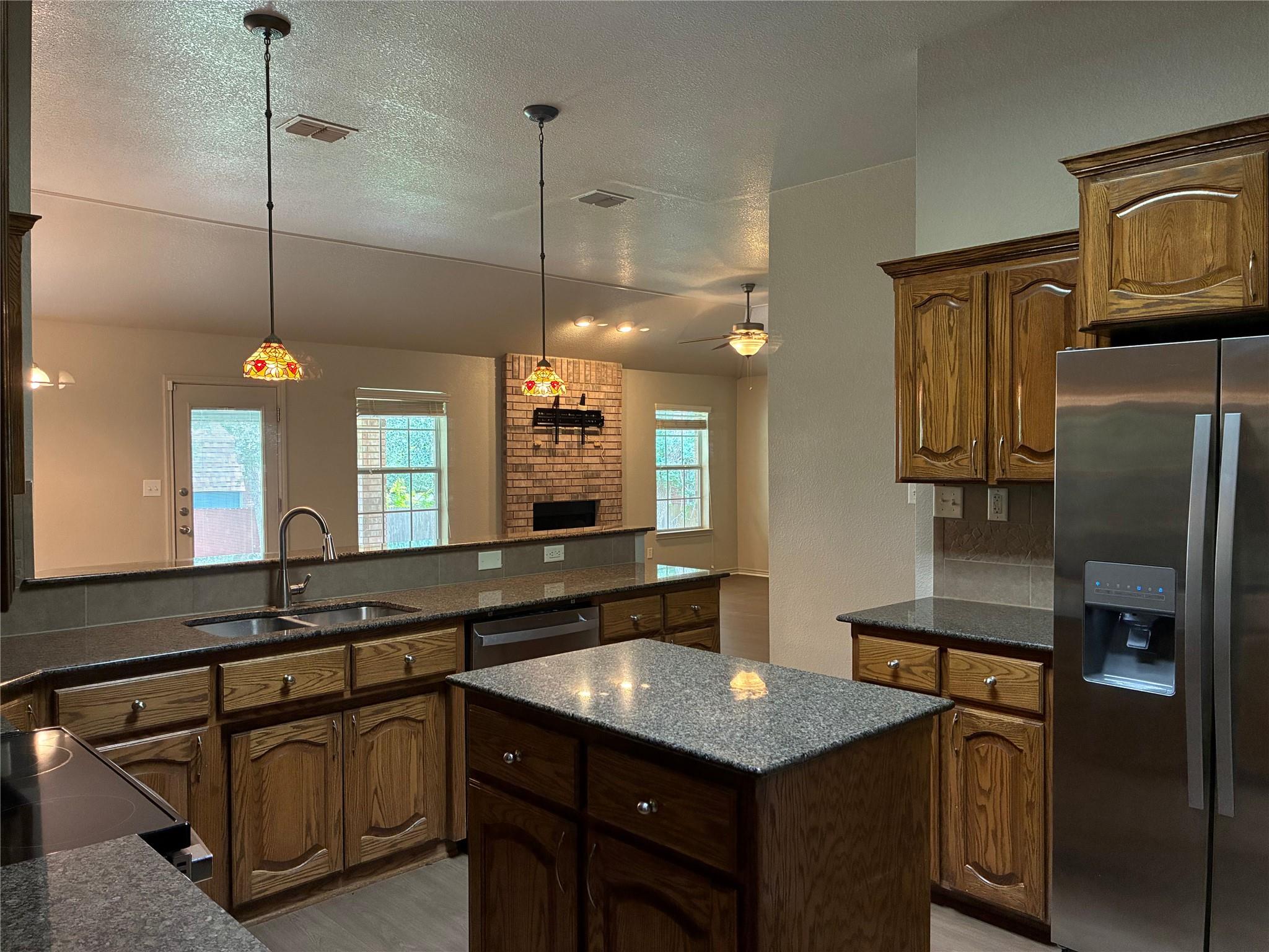 5610  Mosaic Trl, photo 12