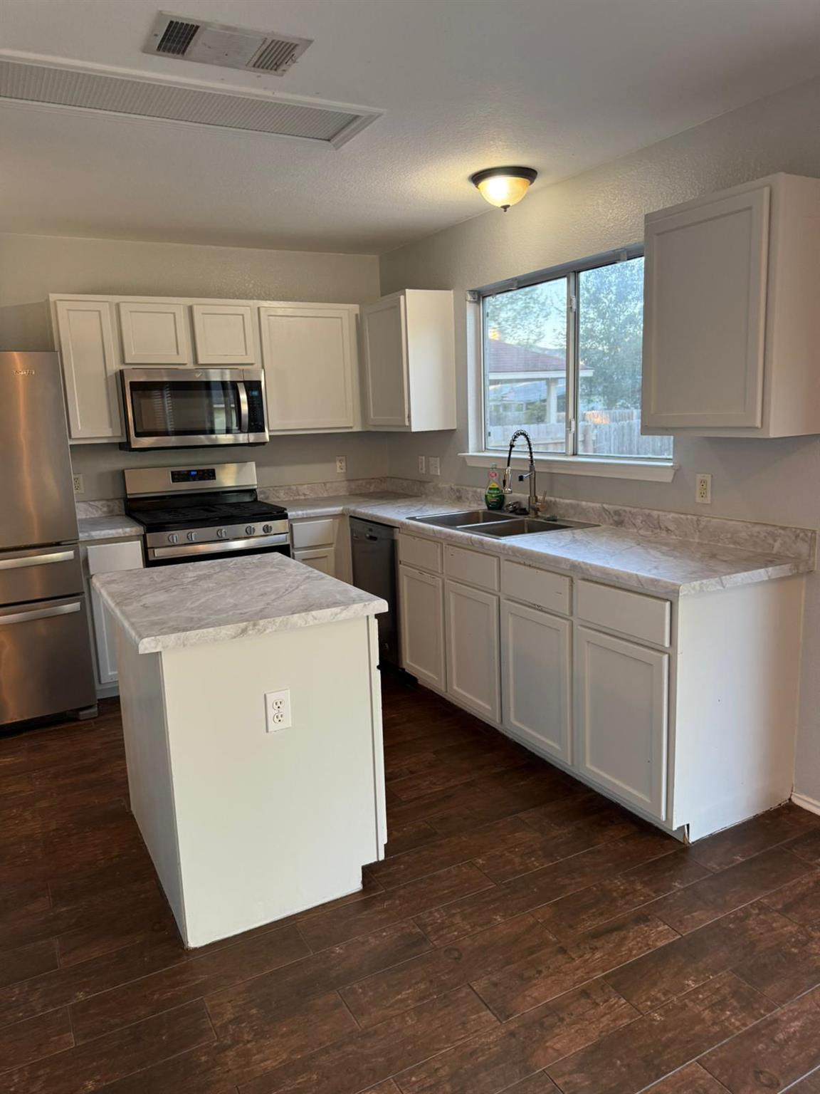 612  Blair Ave, photo 5