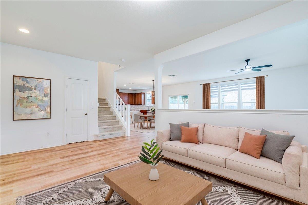 401  Waterleaf Blvd, photo 4