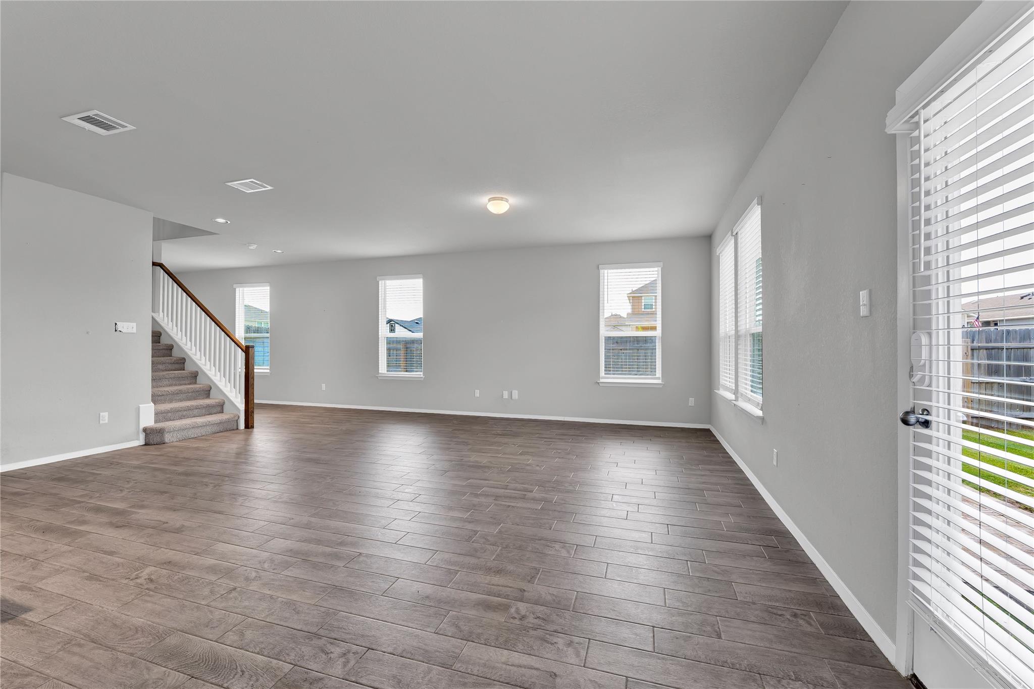 101  Crescent St, photo 8
