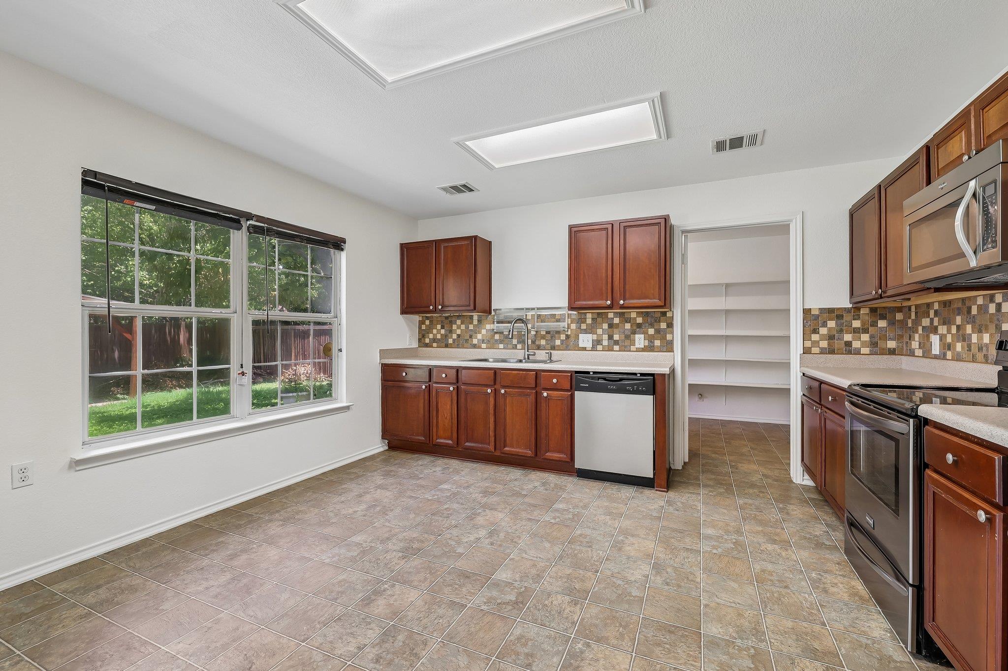 7658  Marble Ridge Dr, photo 11