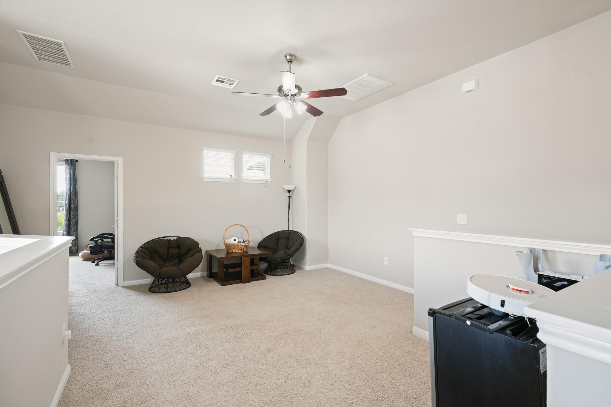 400  Epiphany Ln, photo 9