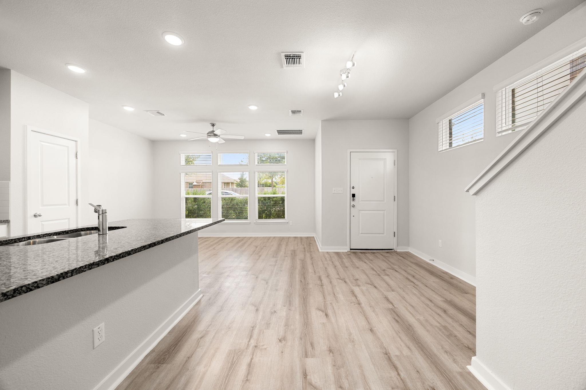 605 W South St  #33, photo 11