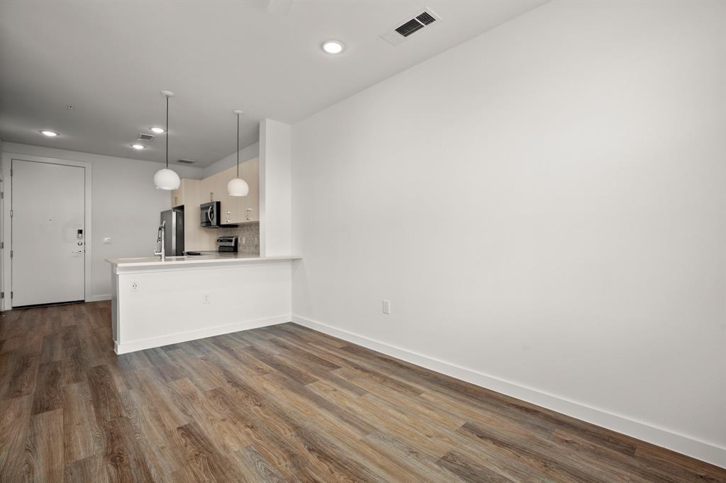 6324 N Lamar Blvd  #404, photo 12