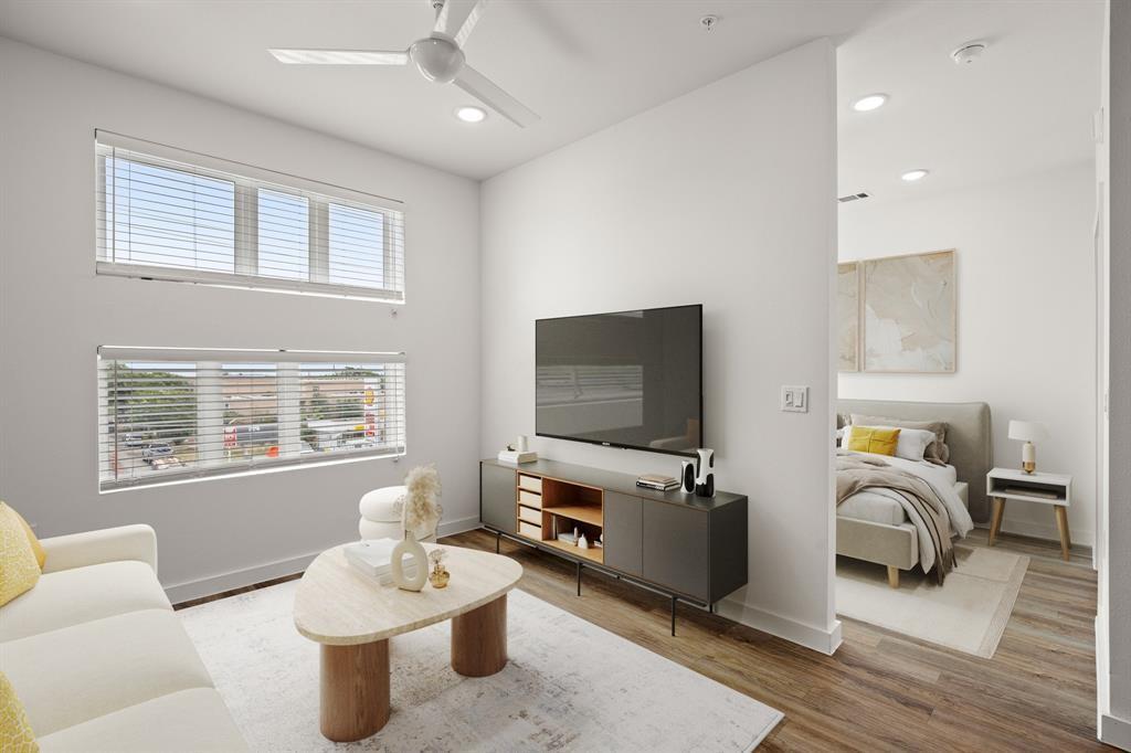 6324 N Lamar Blvd  #404, photo 3