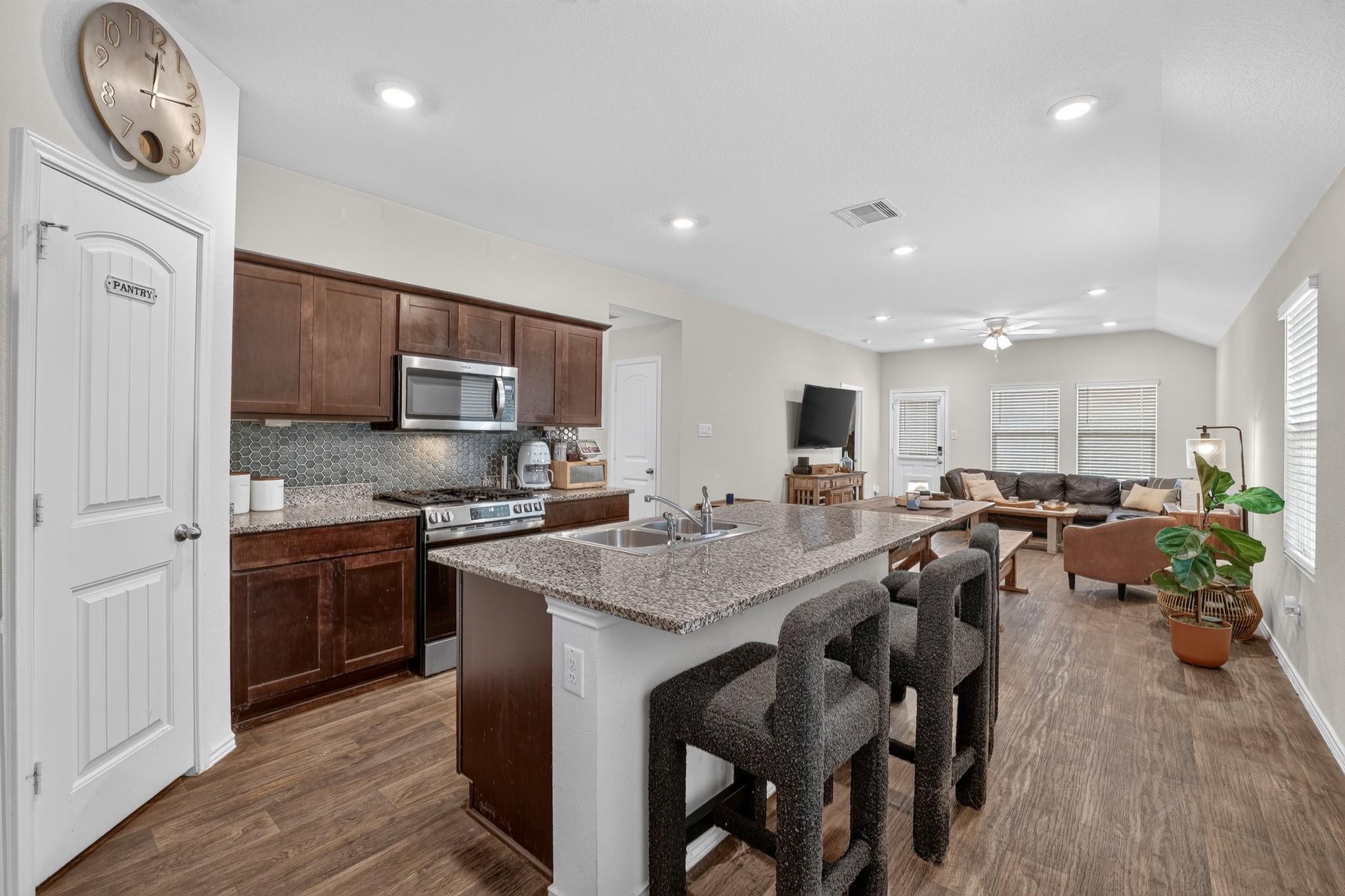 196  Harvest Creek Dr, photo 12