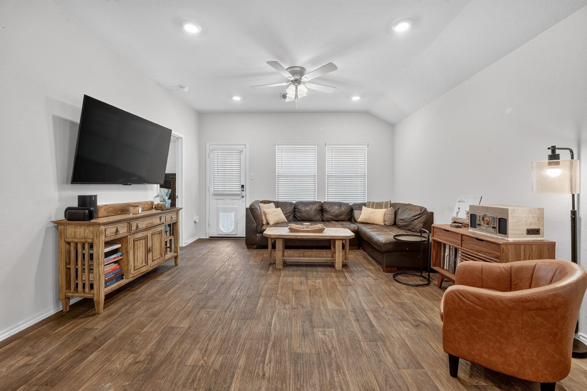 196  Harvest Creek Dr, photo 4