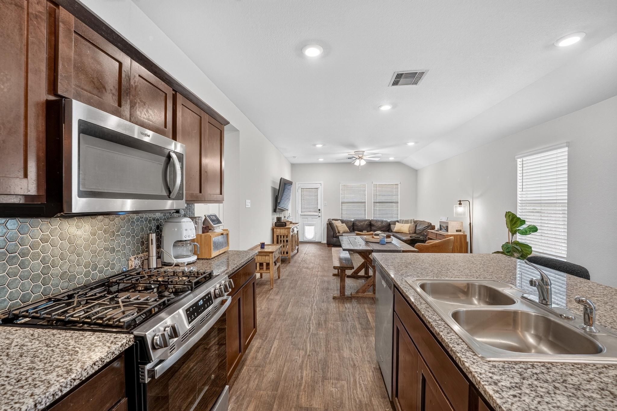 196  Harvest Creek Dr, photo 9