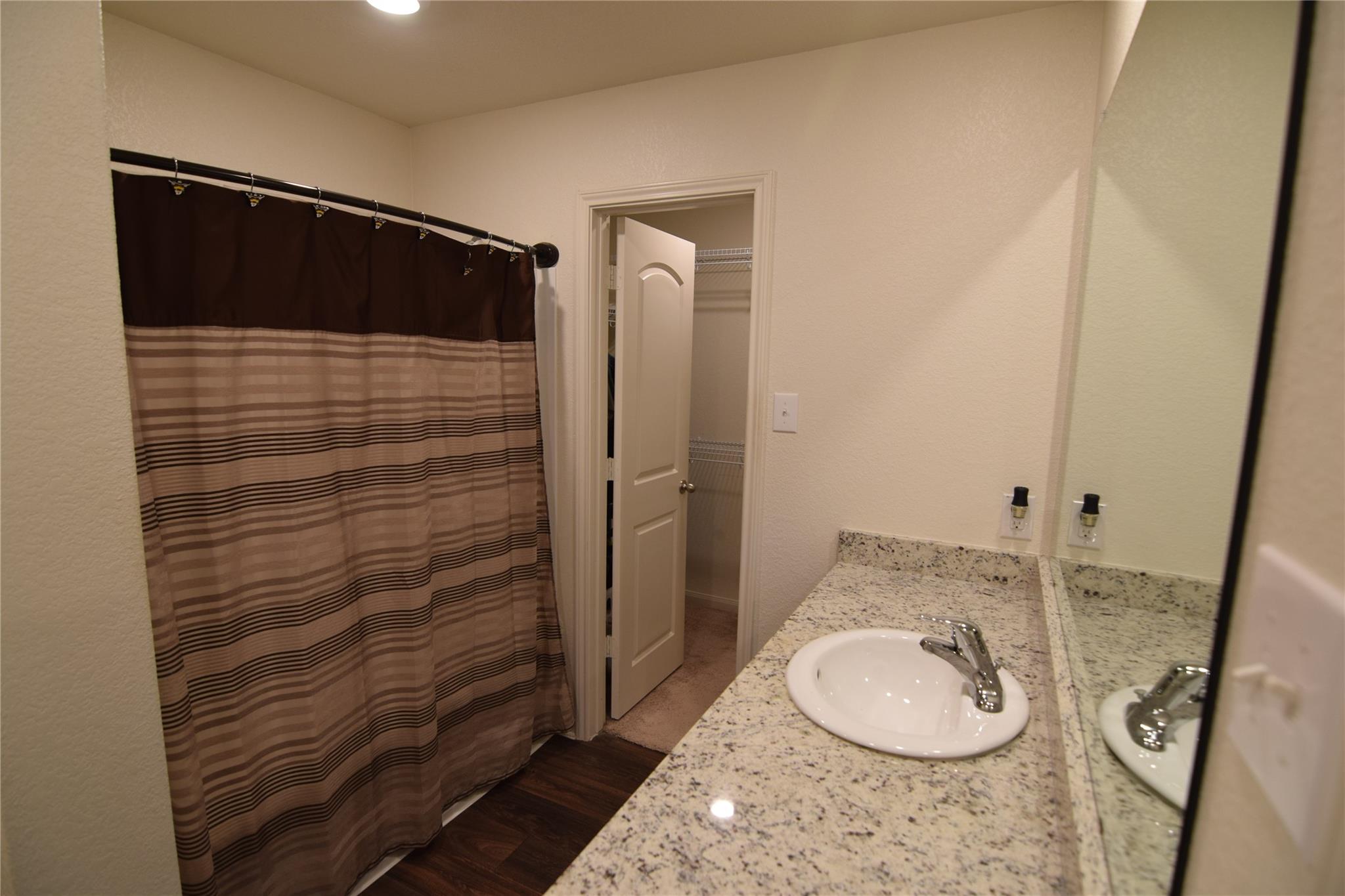 1375  Amy Dr, photo 7