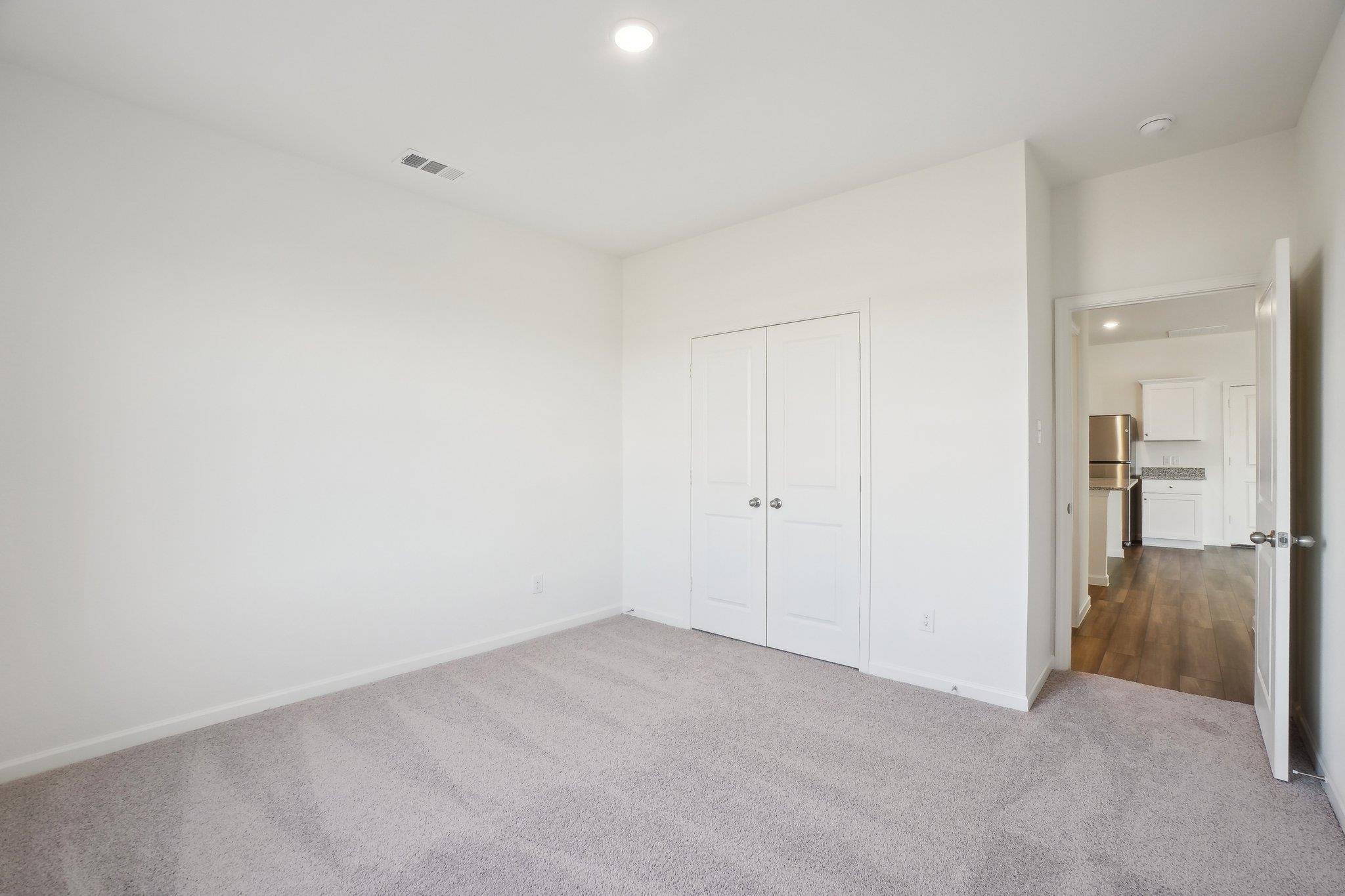 617  Lagoon Dr, photo 10