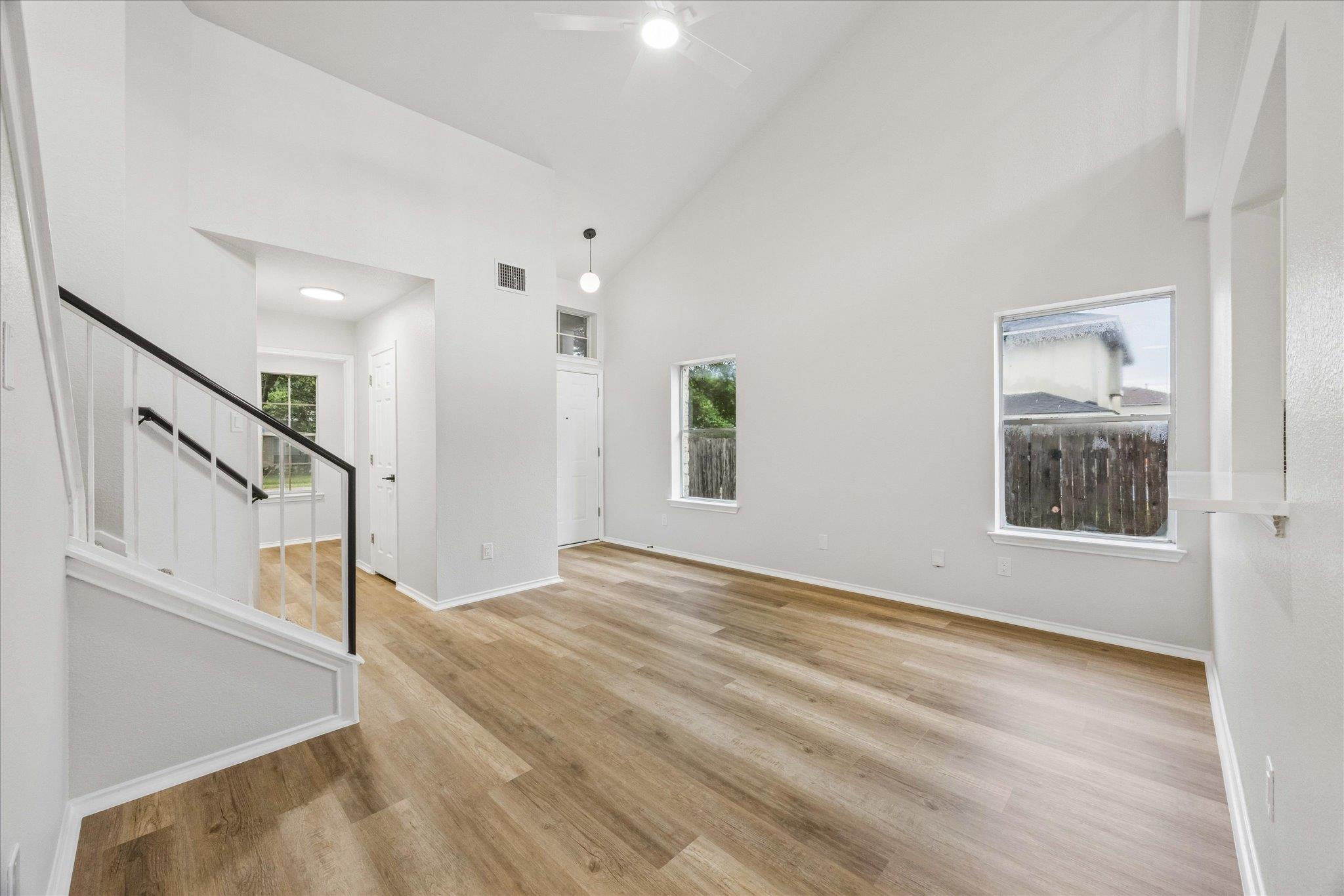 910  Port Daniel Dr, photo 3