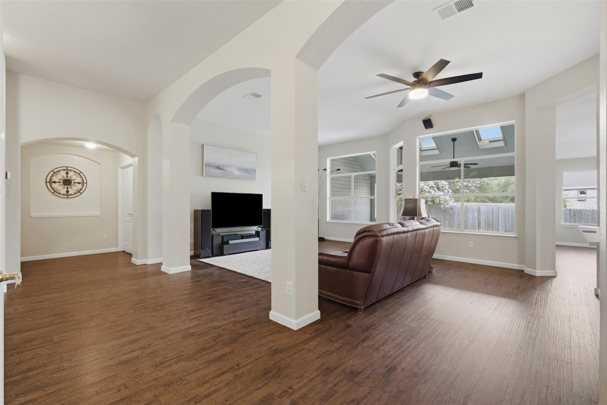 13212  HUMPHREY Dr, photo 7