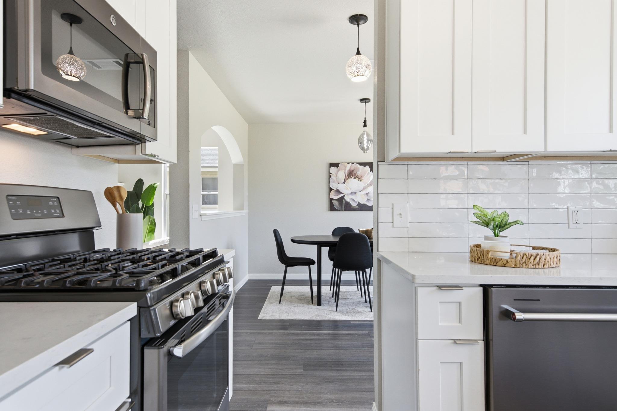 1504  Waterfall Ave, photo 9