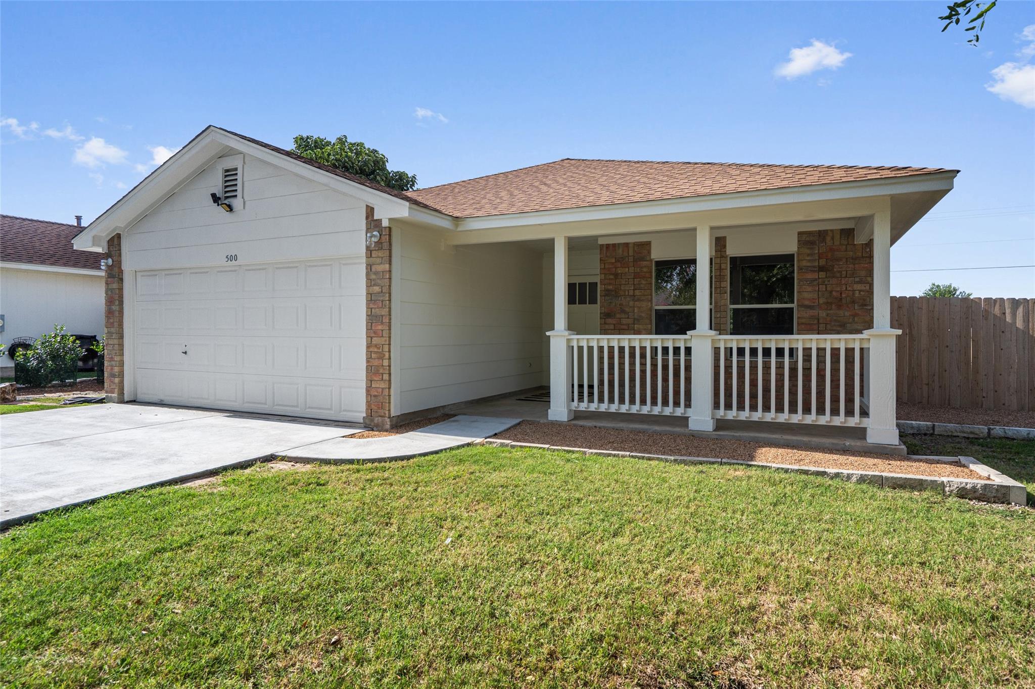 500  Mitchell Dr, photo 3