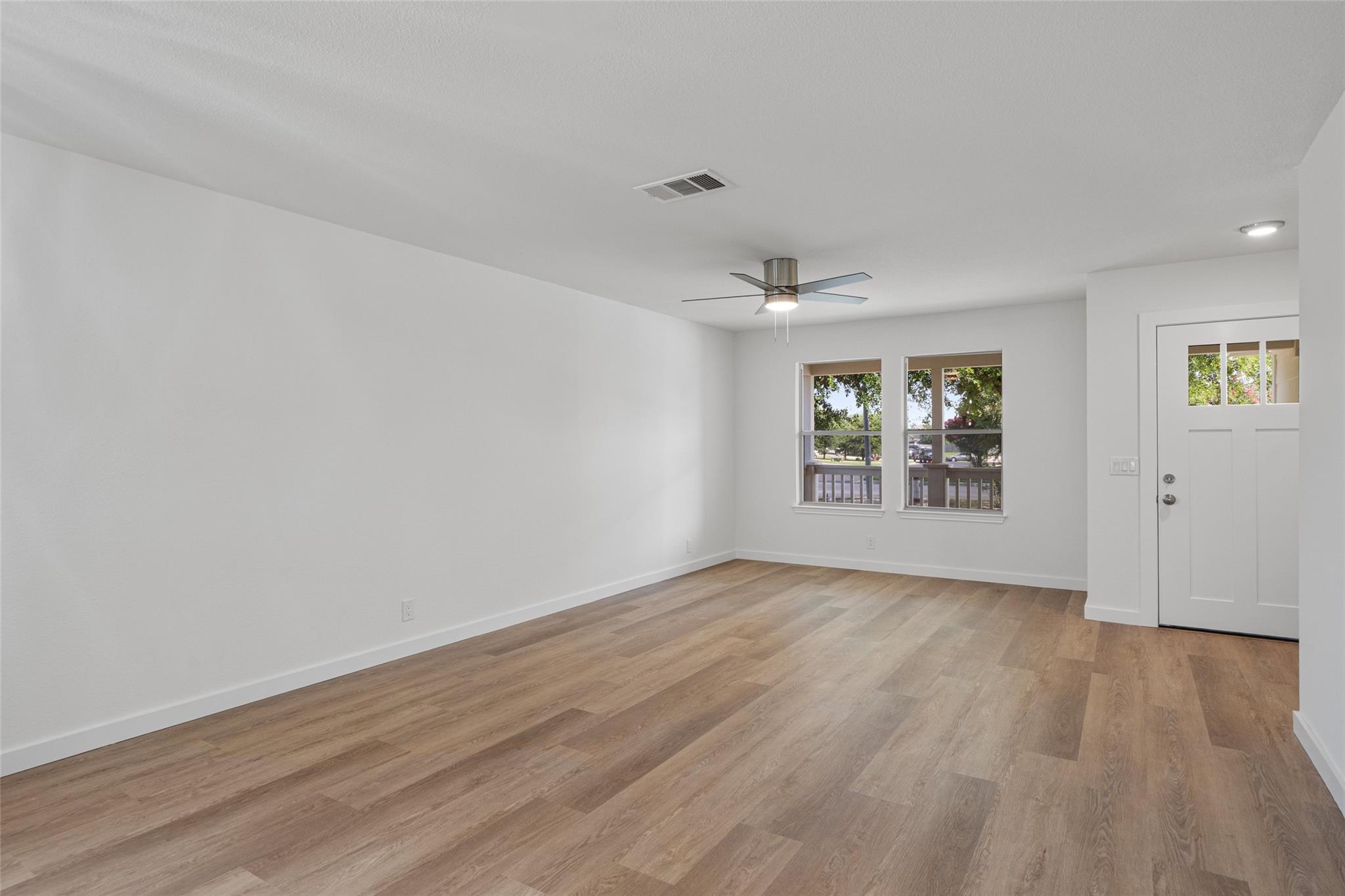 500  Mitchell Dr, photo 8