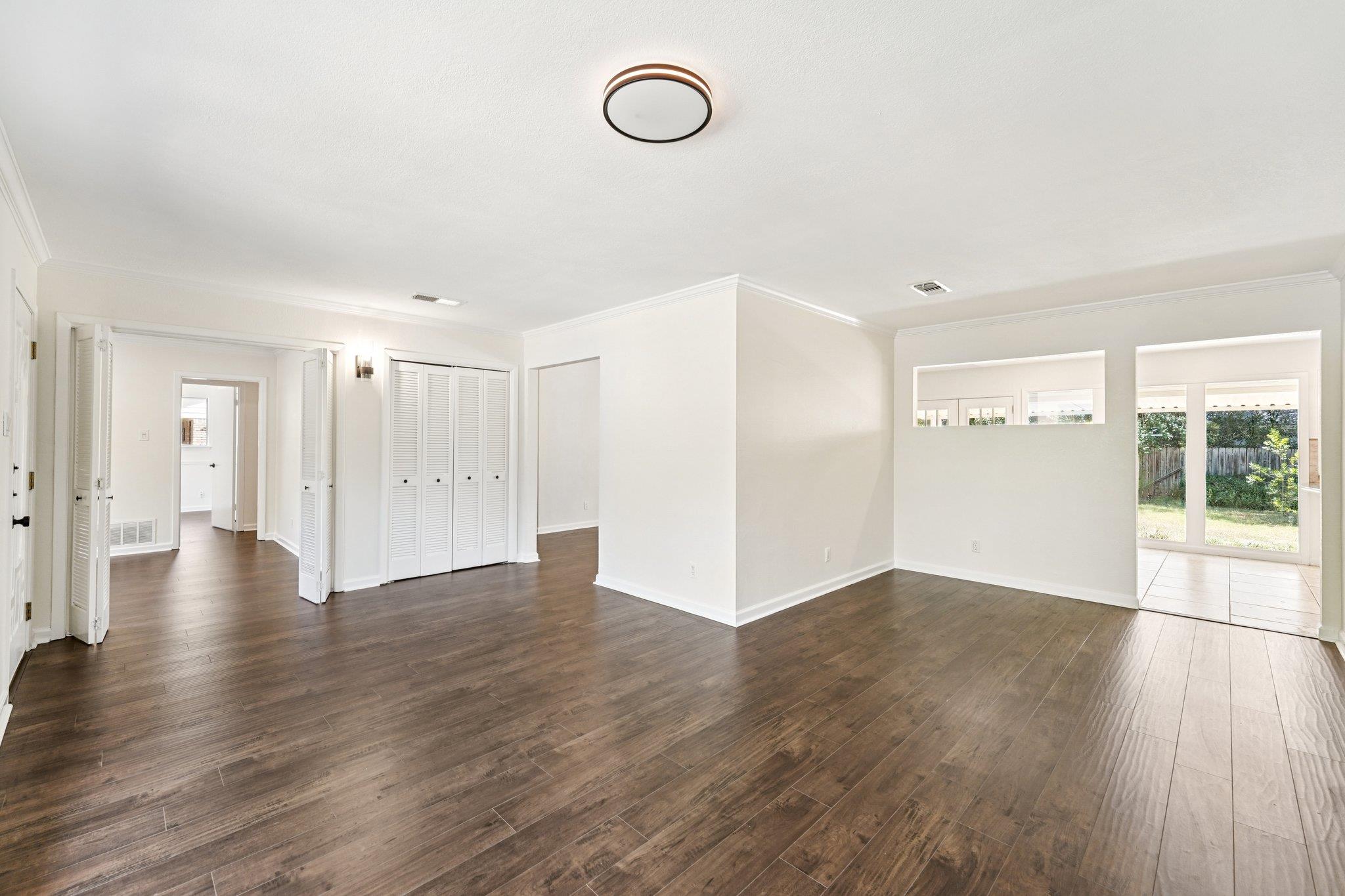 11307  Alhambra Dr, photo 8